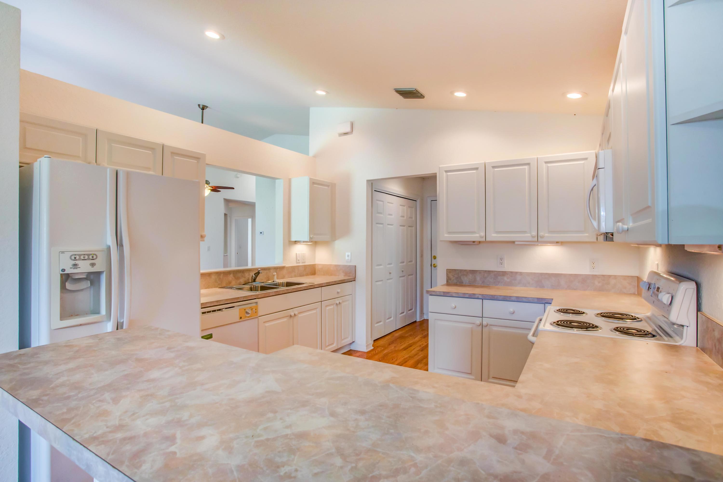 PALMETTO TRACE - Residential