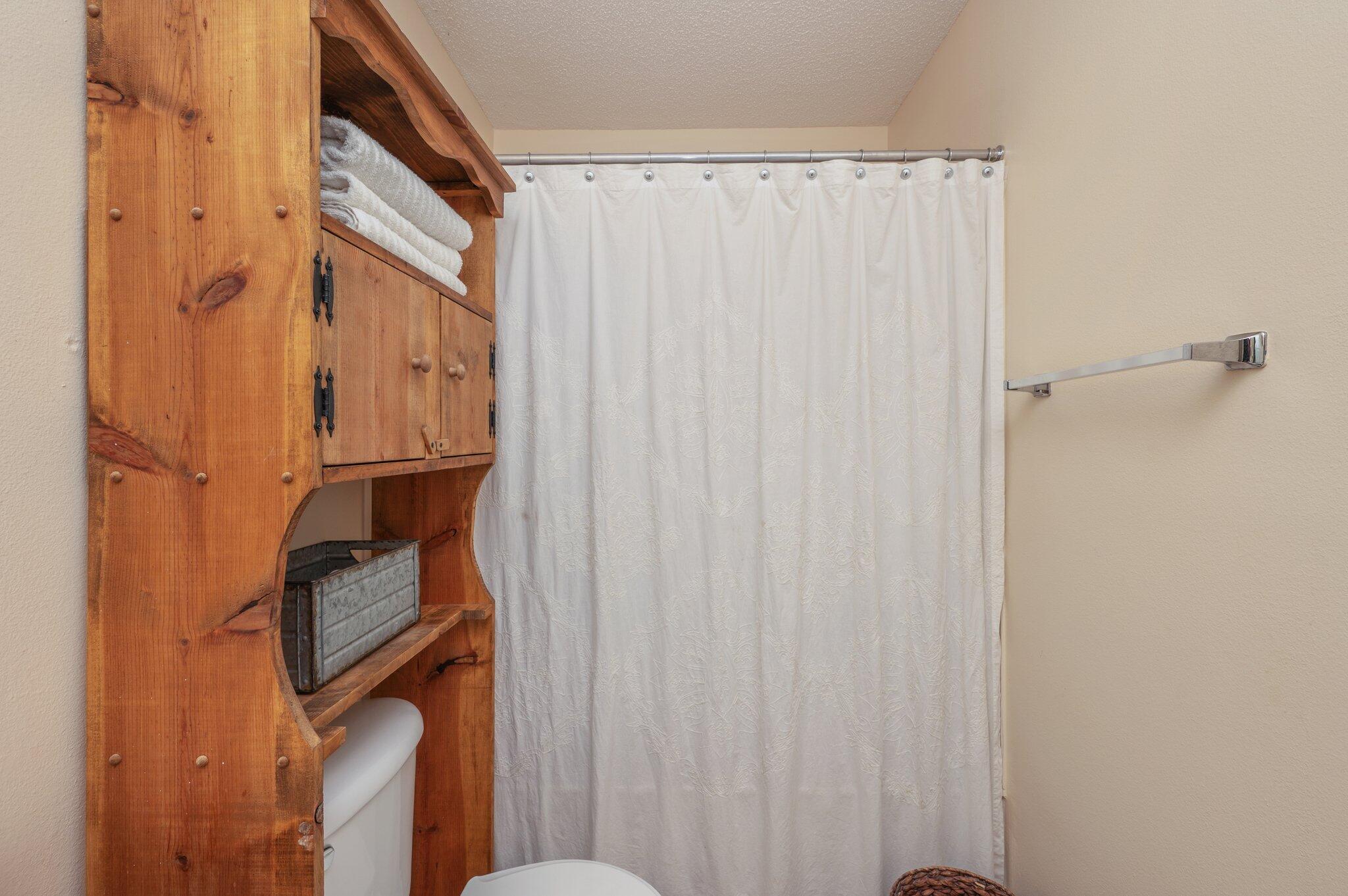 SILVER OAKS PH 1 - Residential