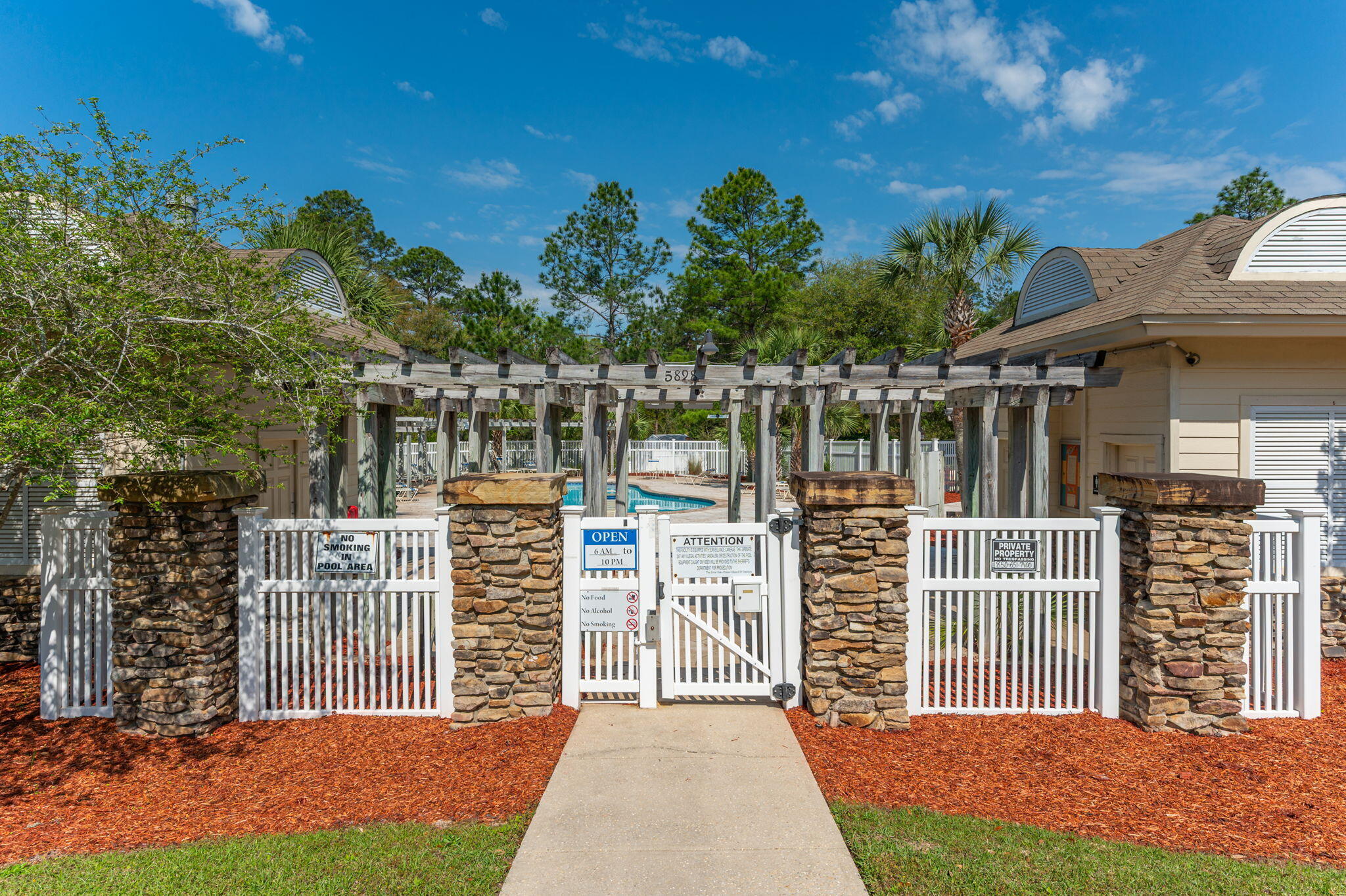 SILVER OAKS PH 1 - Residential