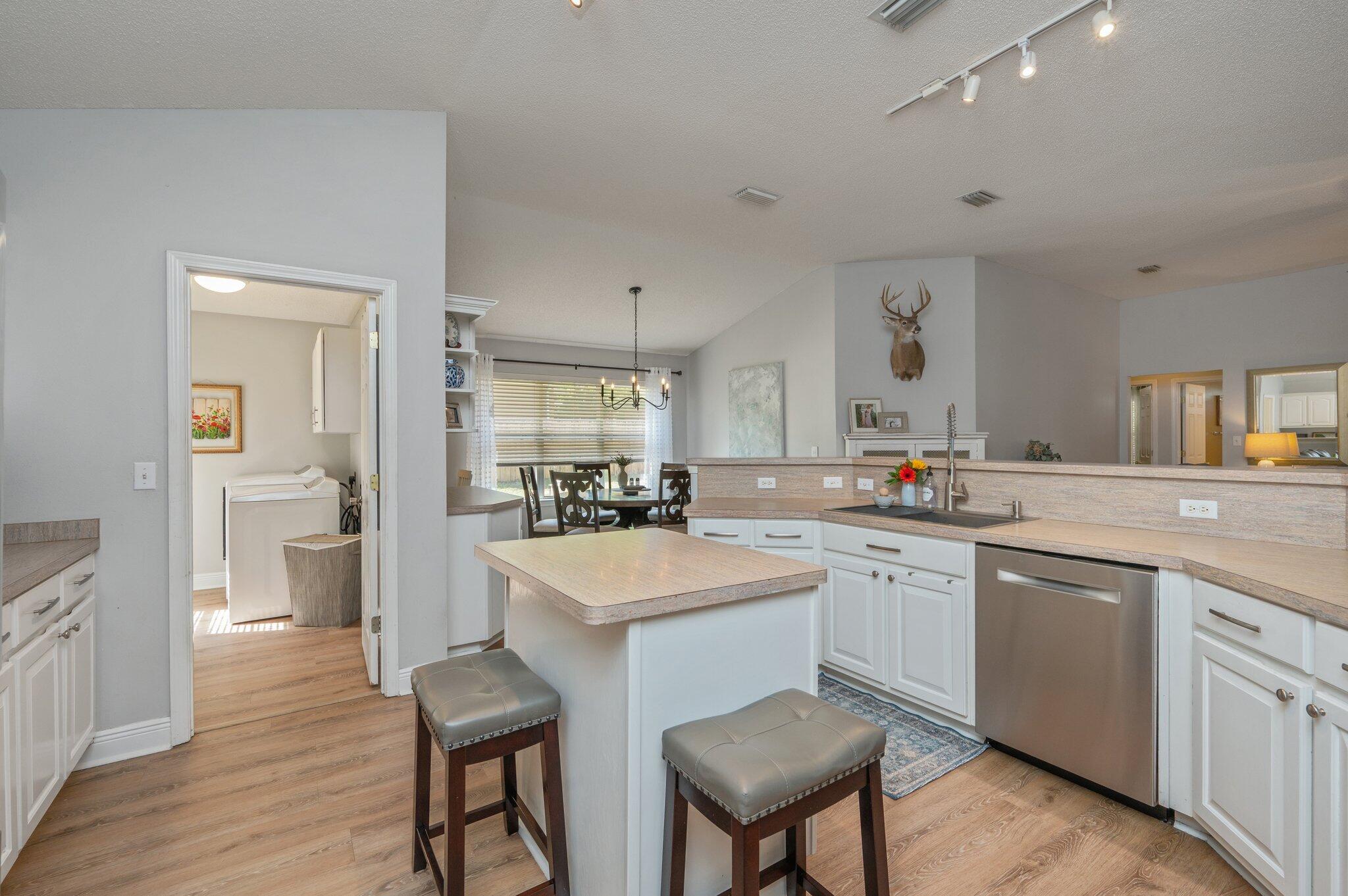 SILVER OAKS PH 1 - Residential
