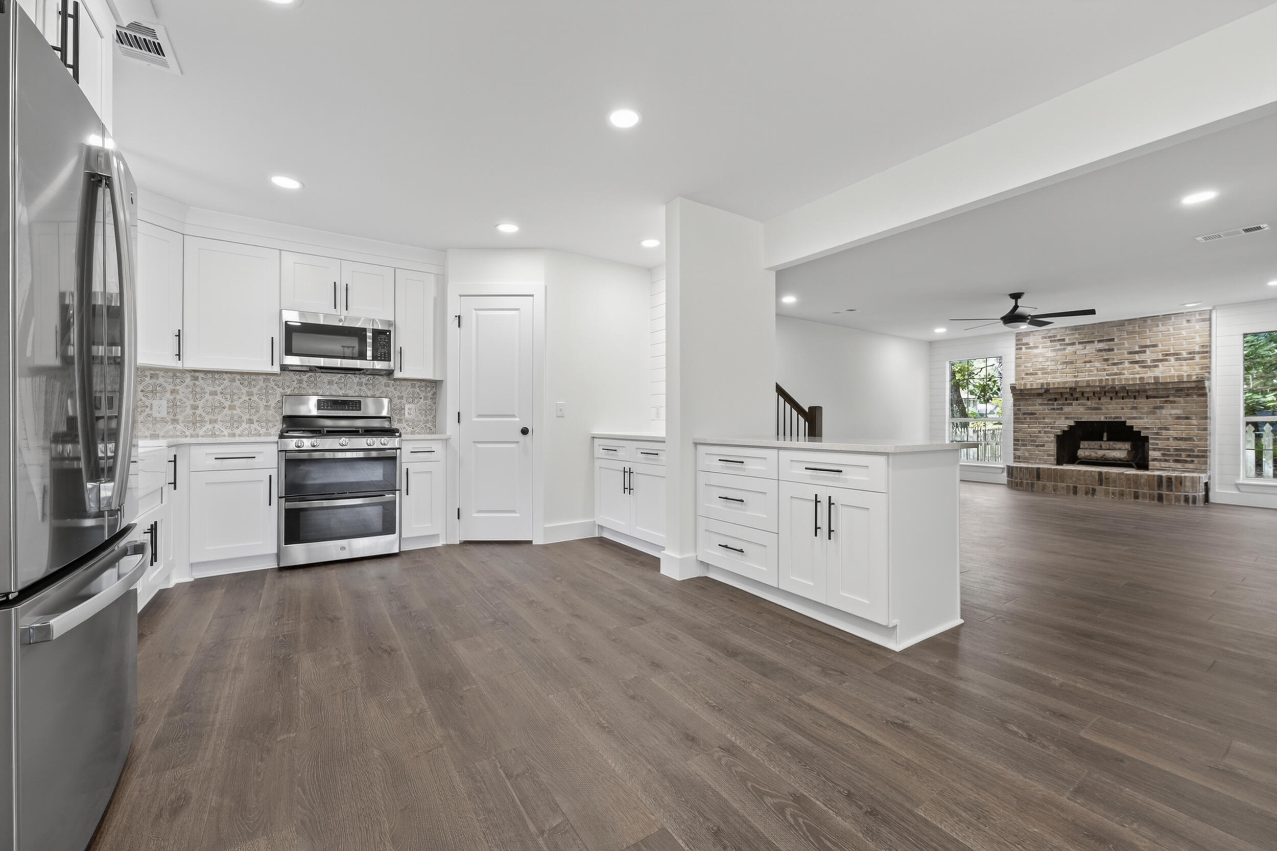 SAILBOAT COVE S/D - Residential