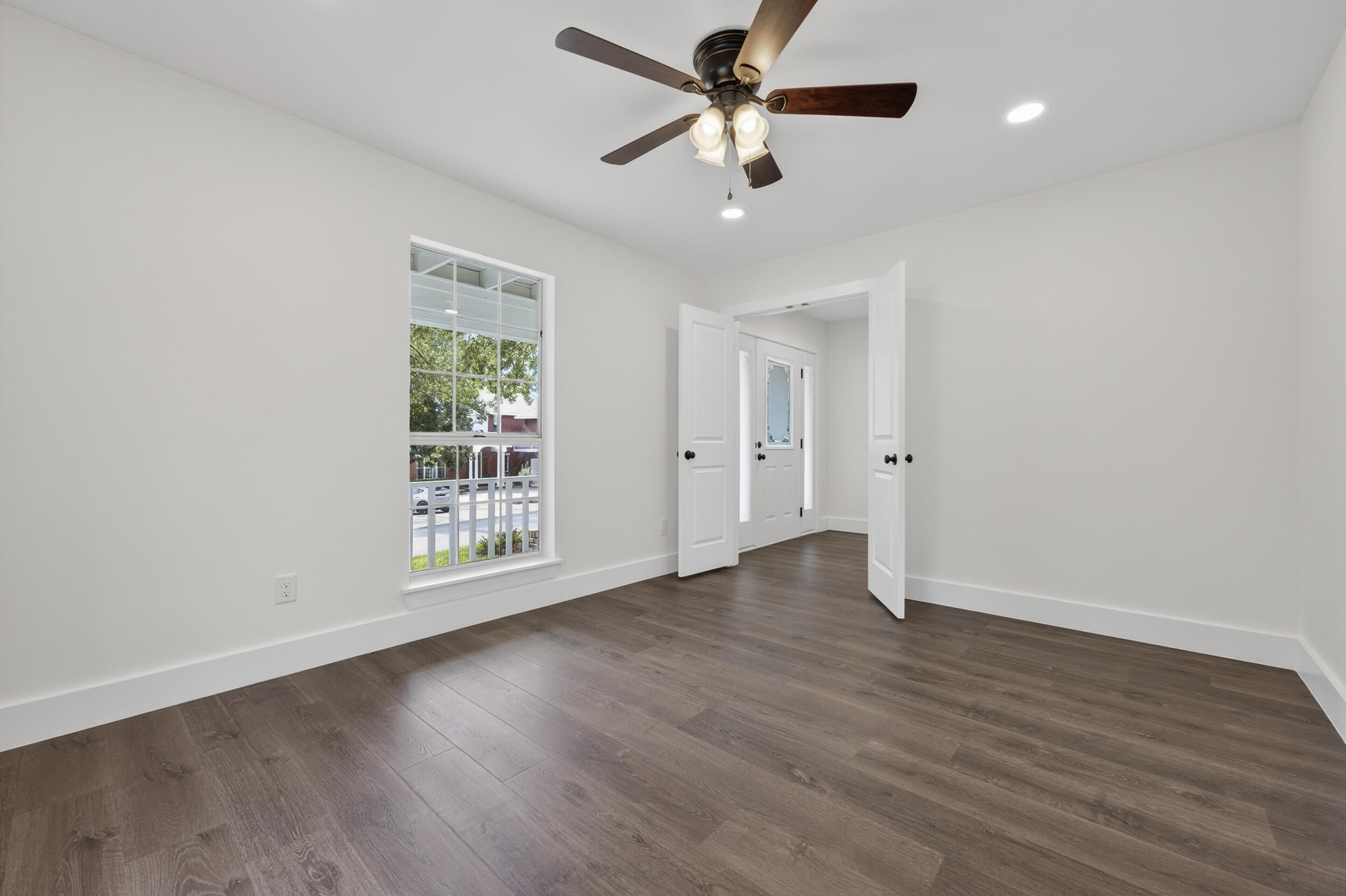 SAILBOAT COVE S/D - Residential