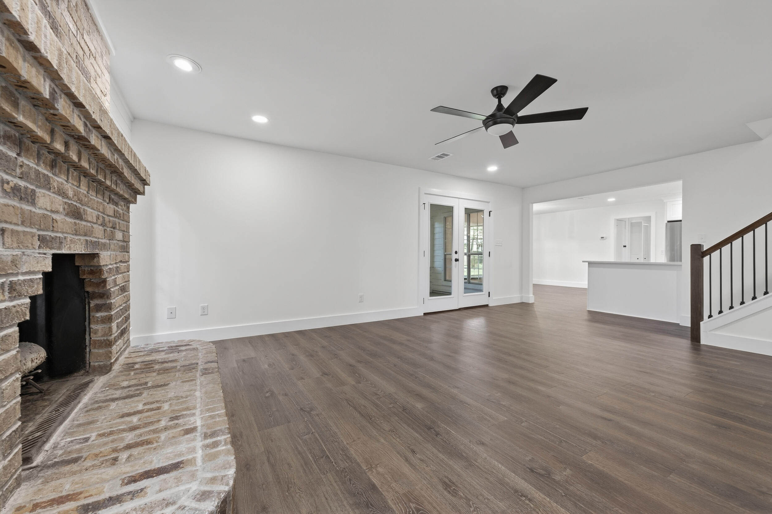 SAILBOAT COVE S/D - Residential