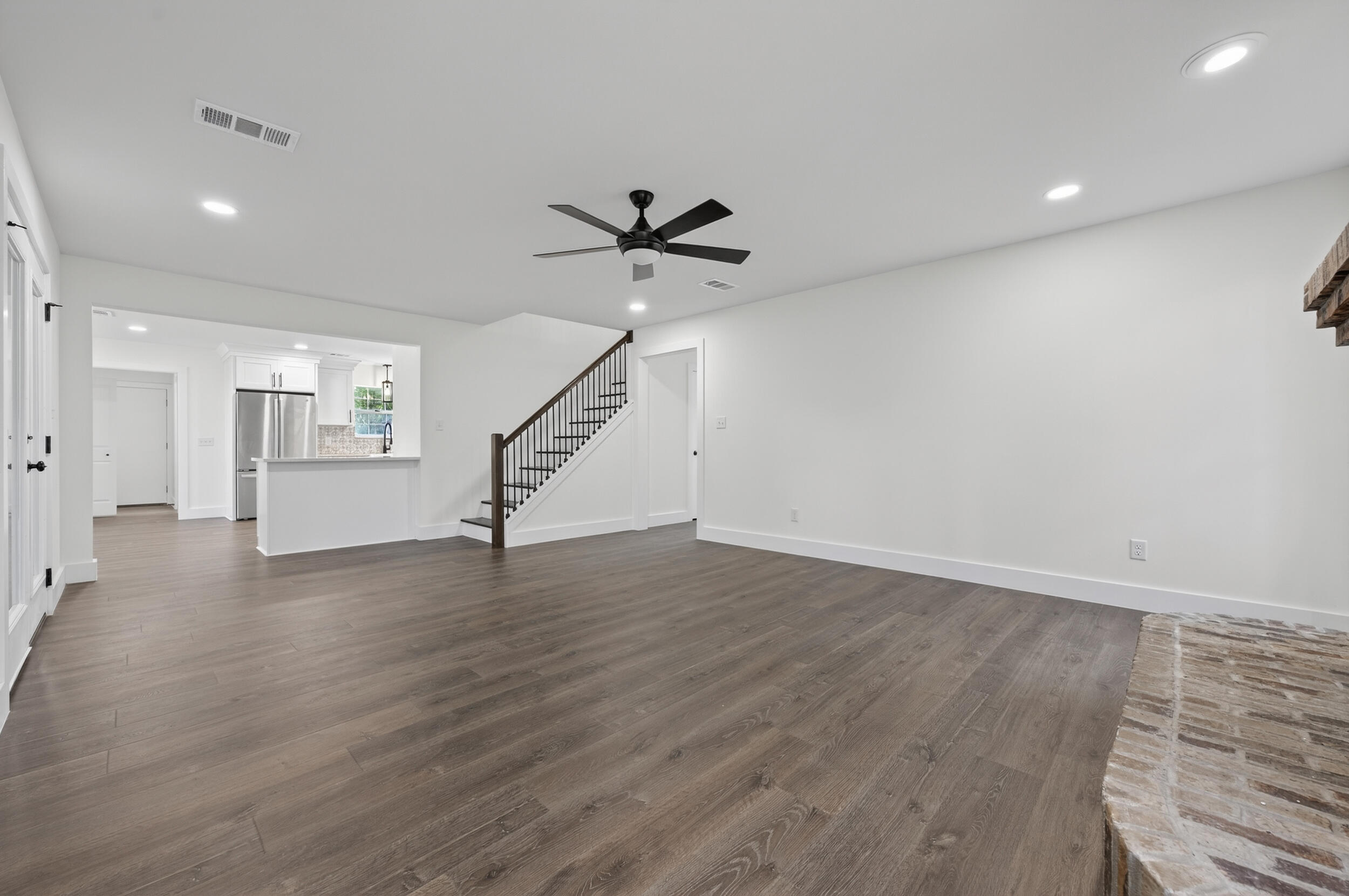 SAILBOAT COVE S/D - Residential