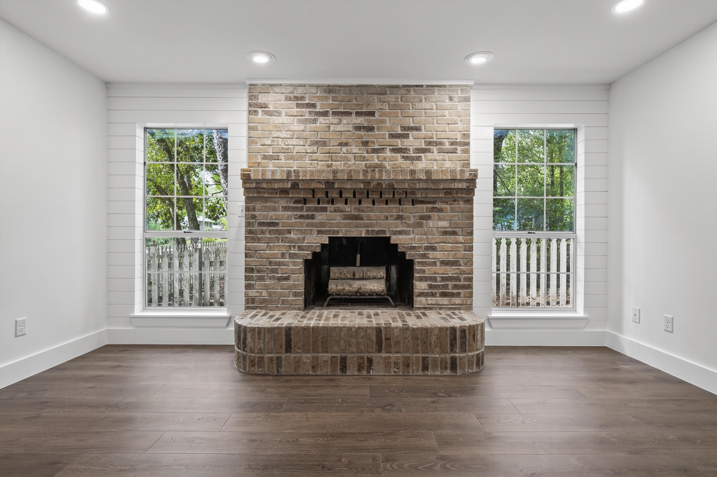 SAILBOAT COVE S/D - Residential