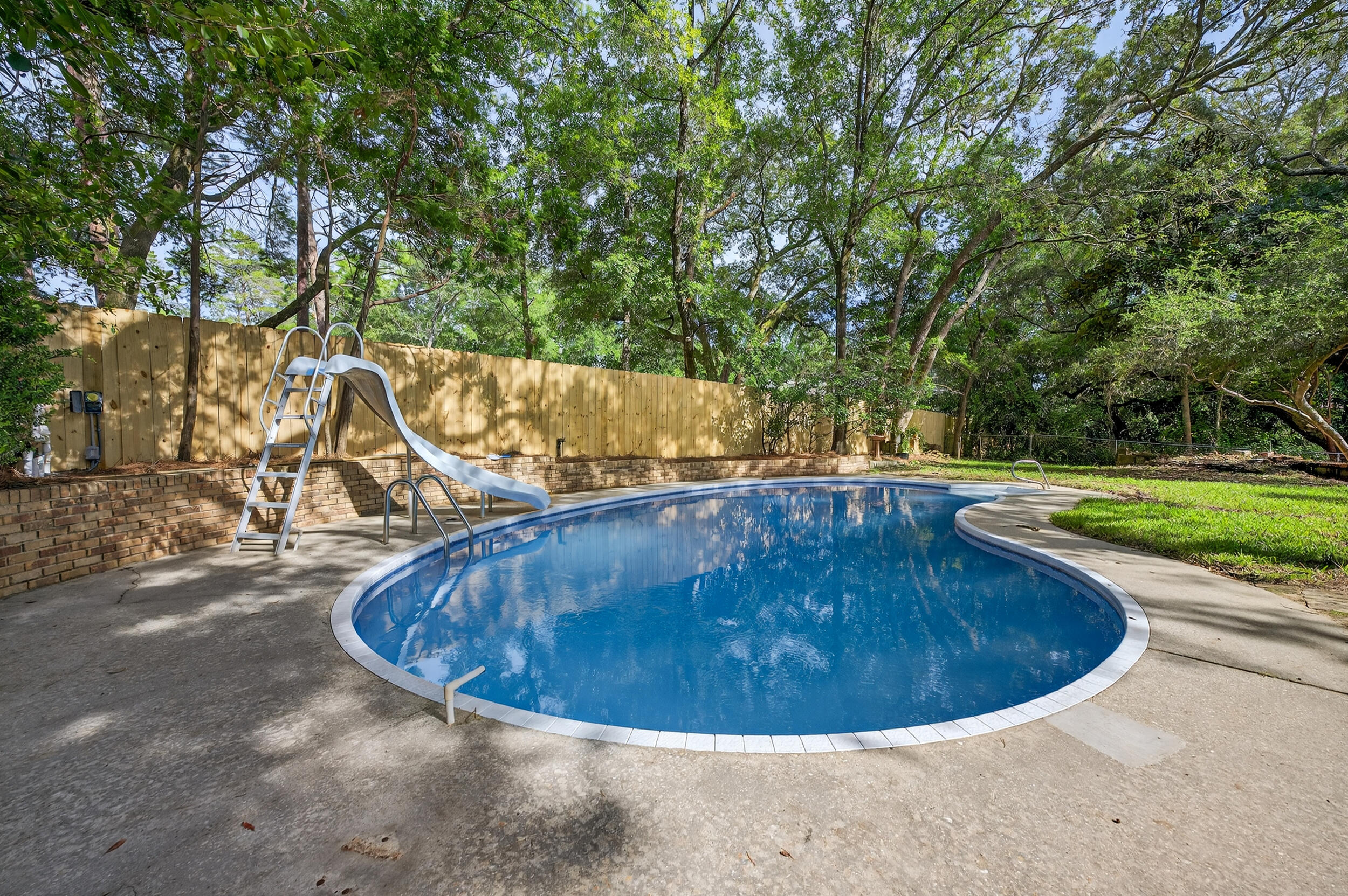 SAILBOAT COVE S/D - Residential