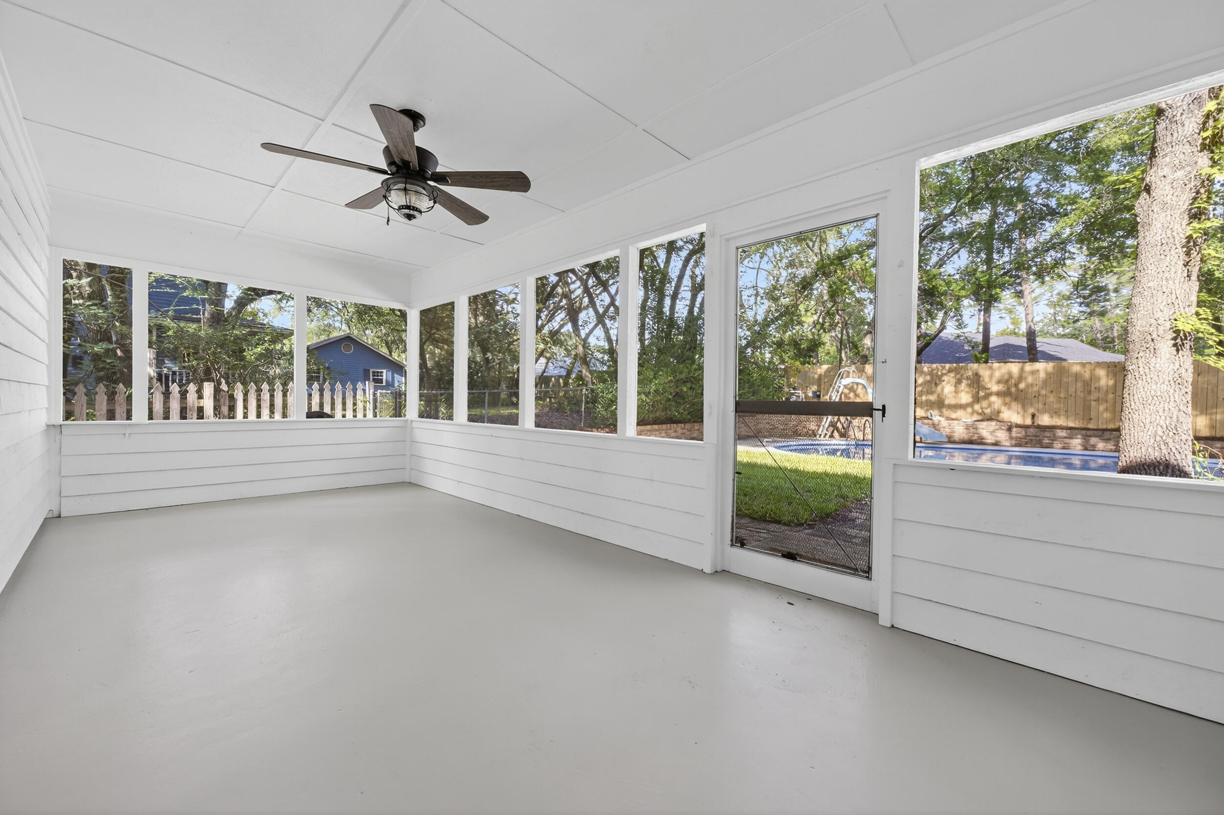SAILBOAT COVE S/D - Residential
