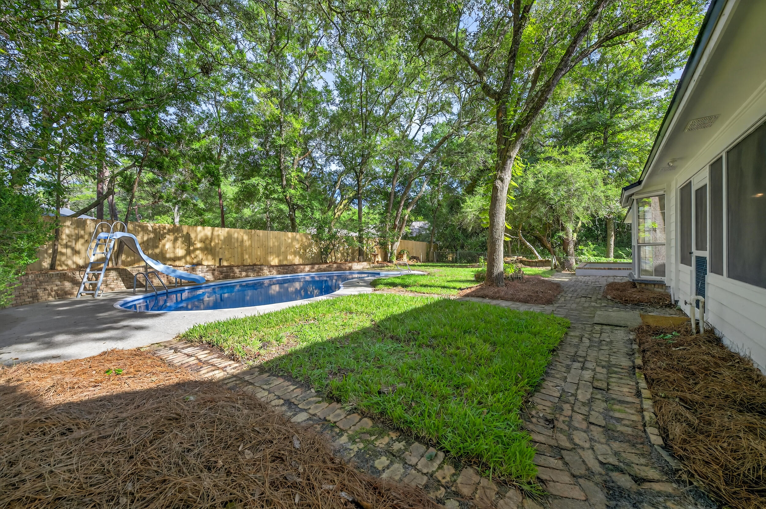 SAILBOAT COVE S/D - Residential