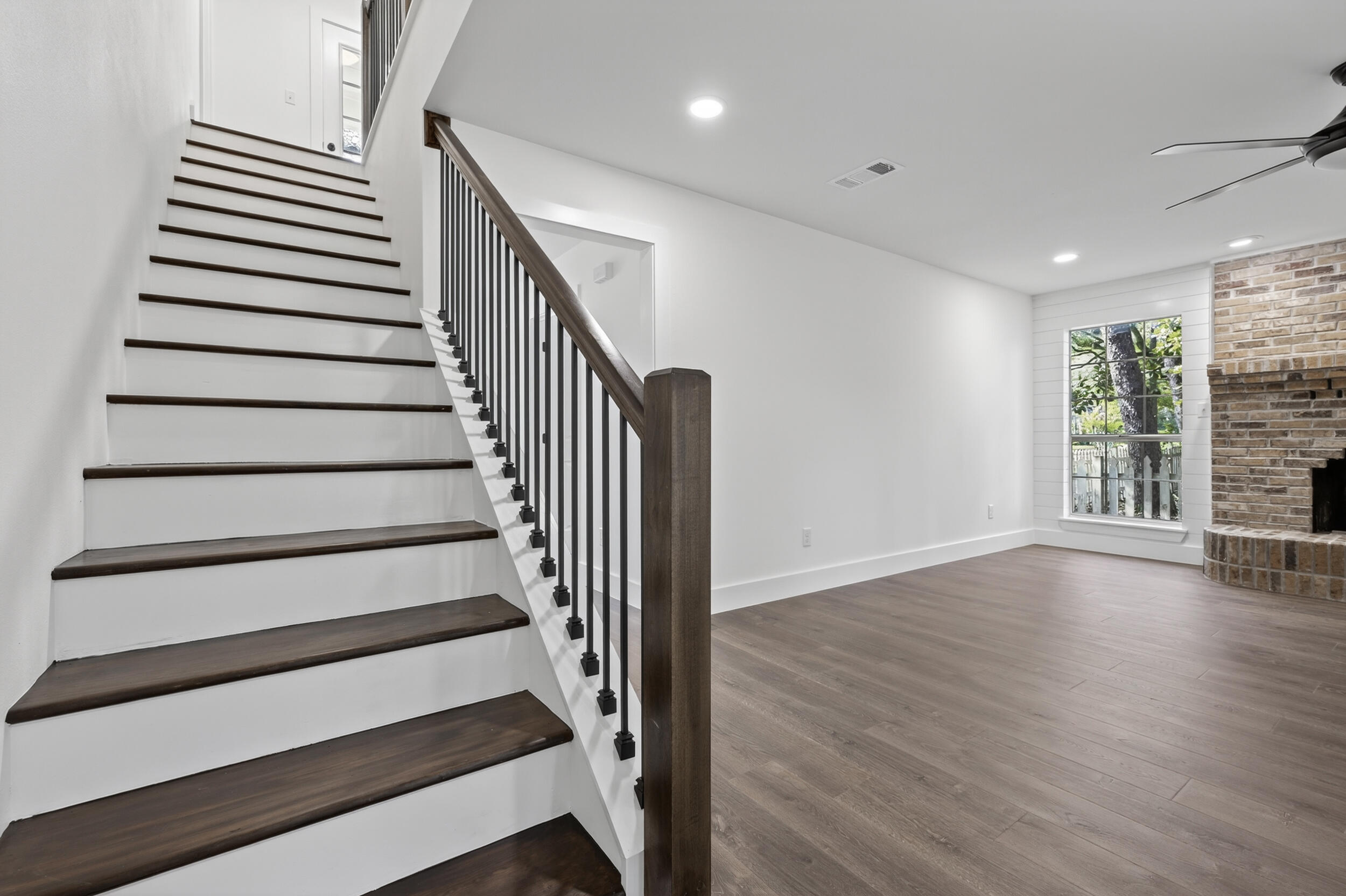 SAILBOAT COVE S/D - Residential