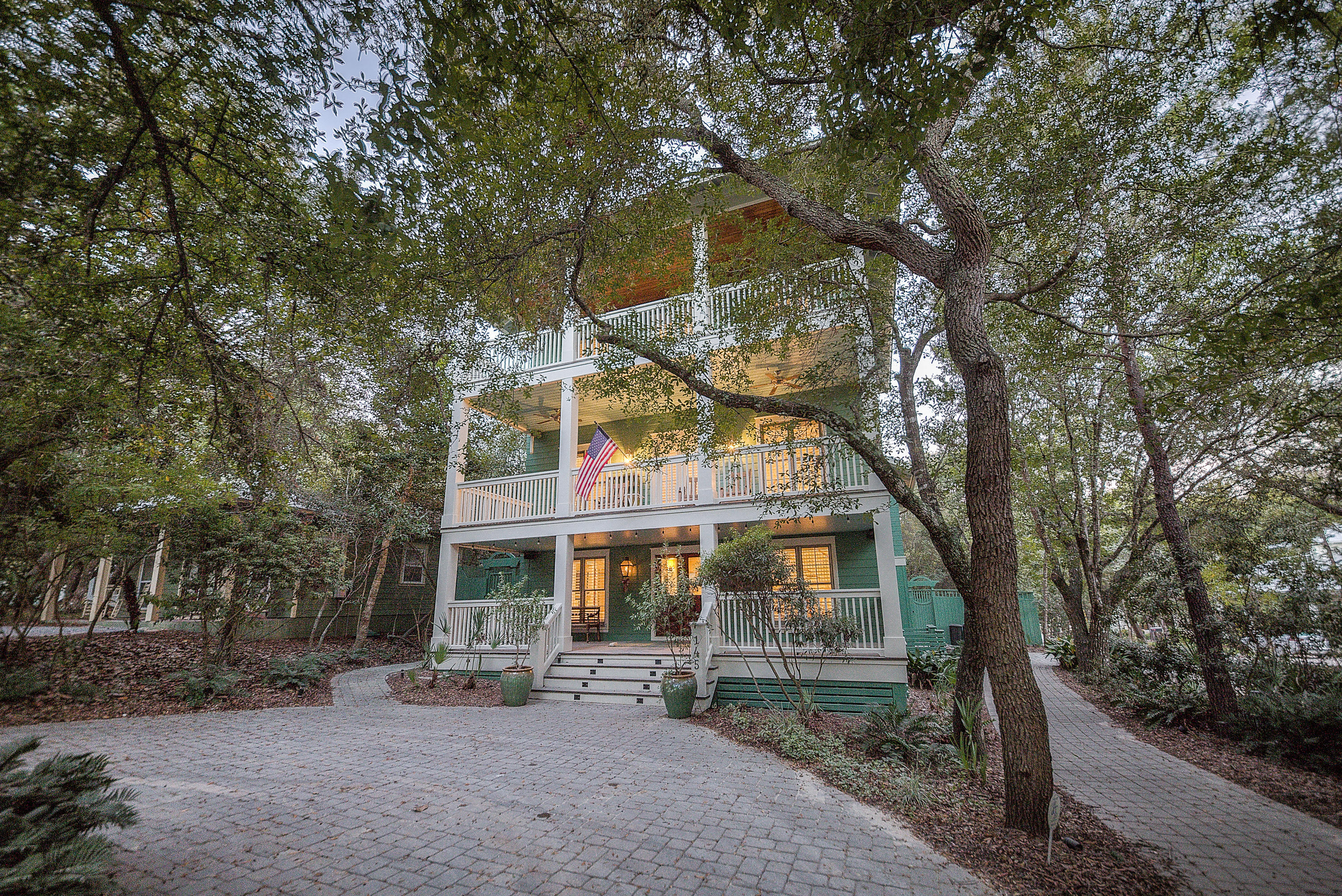 SEAGROVE 1ST ADDN - Residential