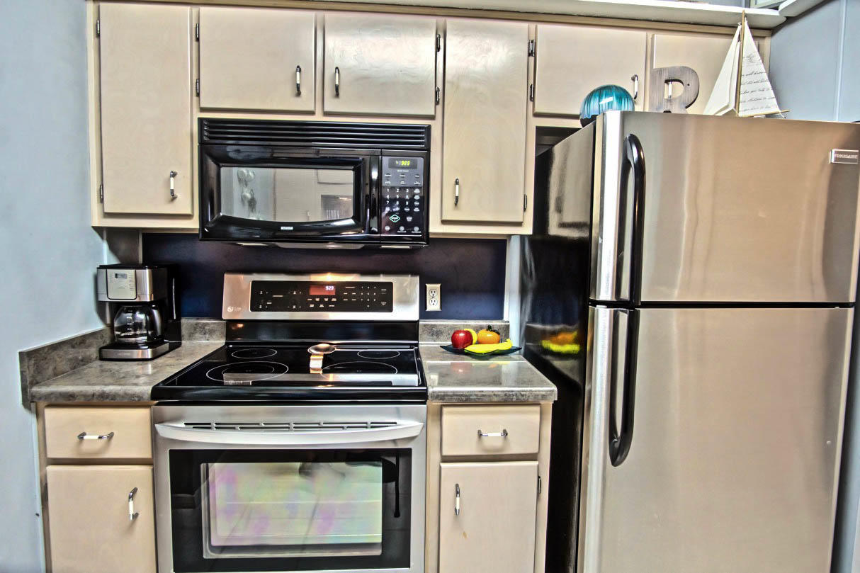 RIVIERA BEACH - Residential