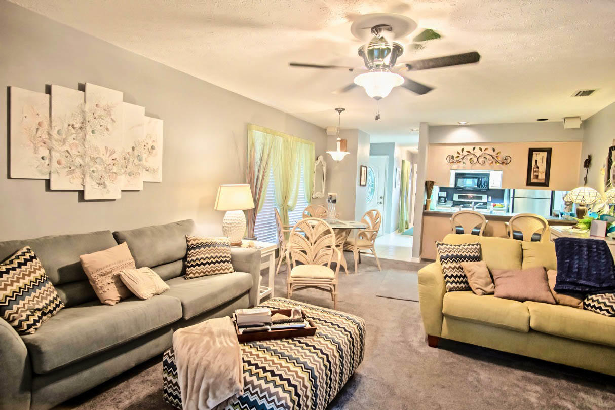 RIVIERA BEACH - Residential