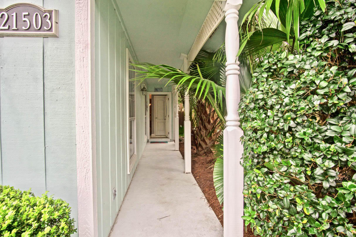 RIVIERA BEACH - Residential