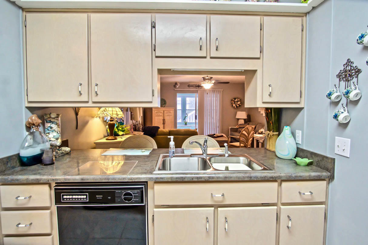 RIVIERA BEACH - Residential