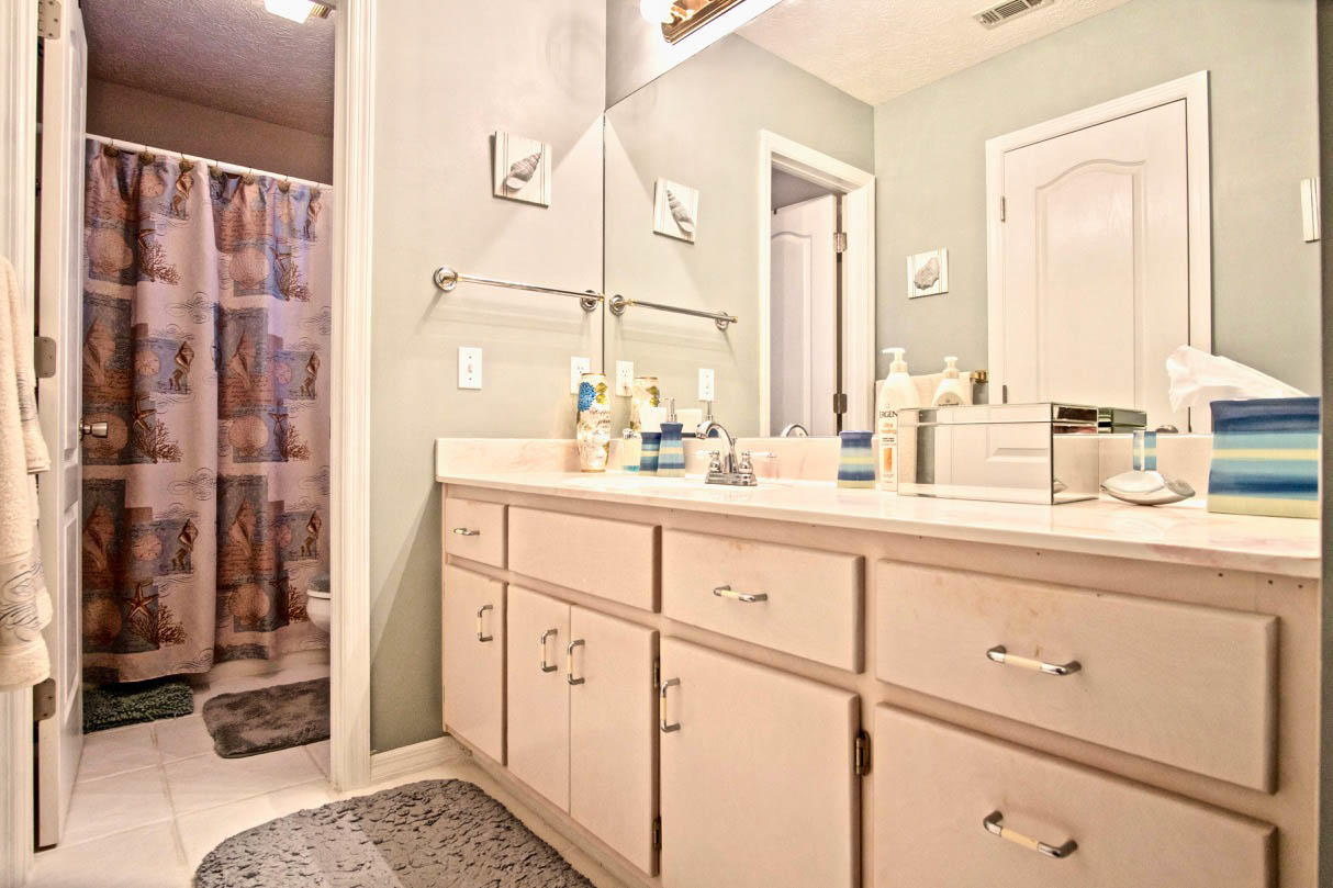 RIVIERA BEACH - Residential