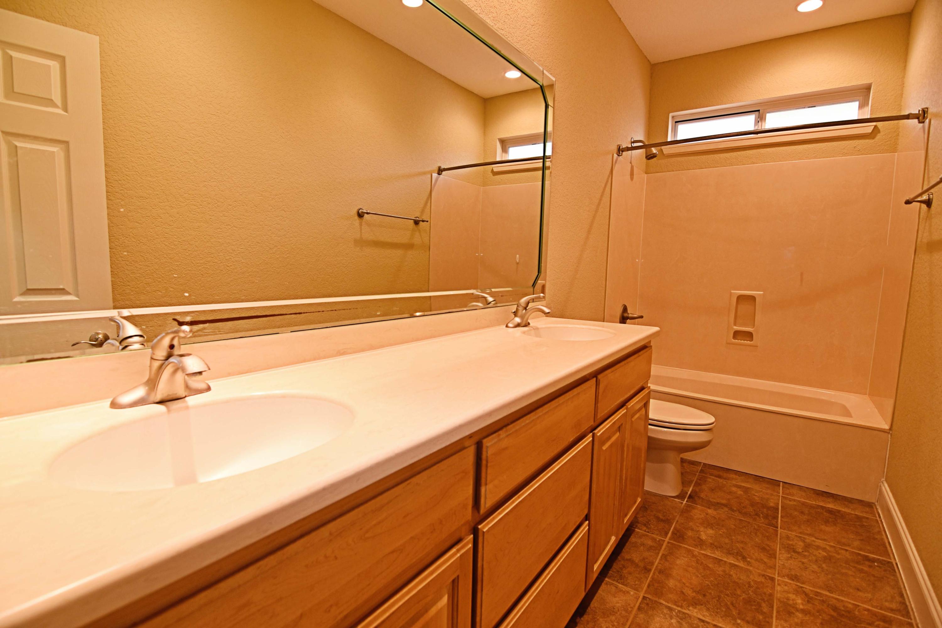 BAYSHORE PLACE PH 8 - Residential