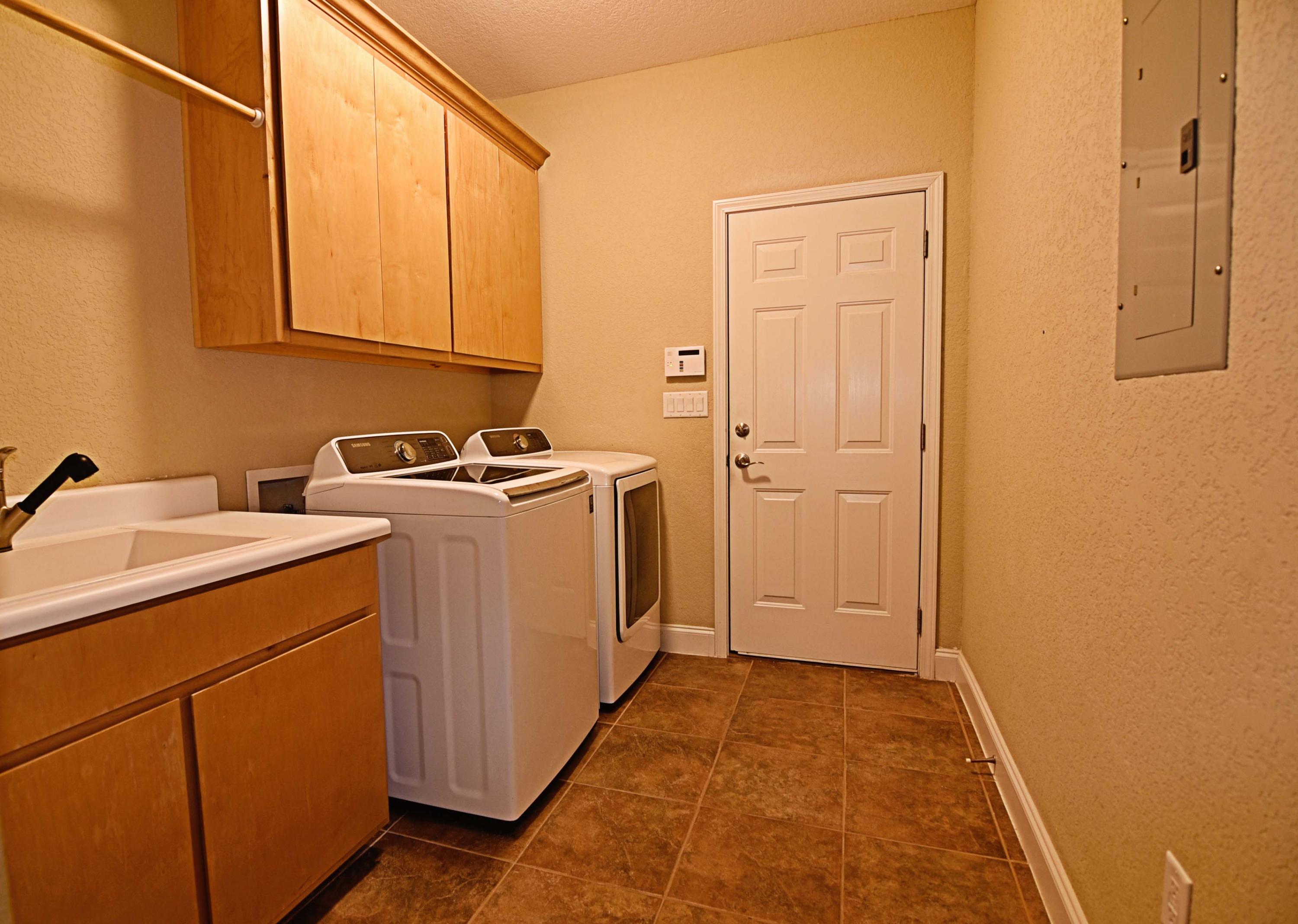 BAYSHORE PLACE PH 8 - Residential