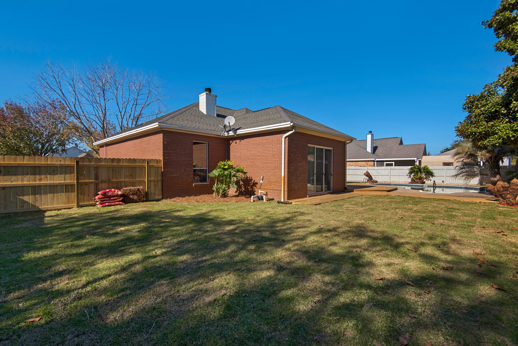 CASTELAR - Residential