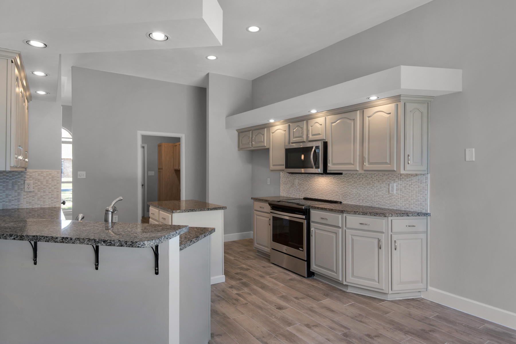 CASTELAR - Residential