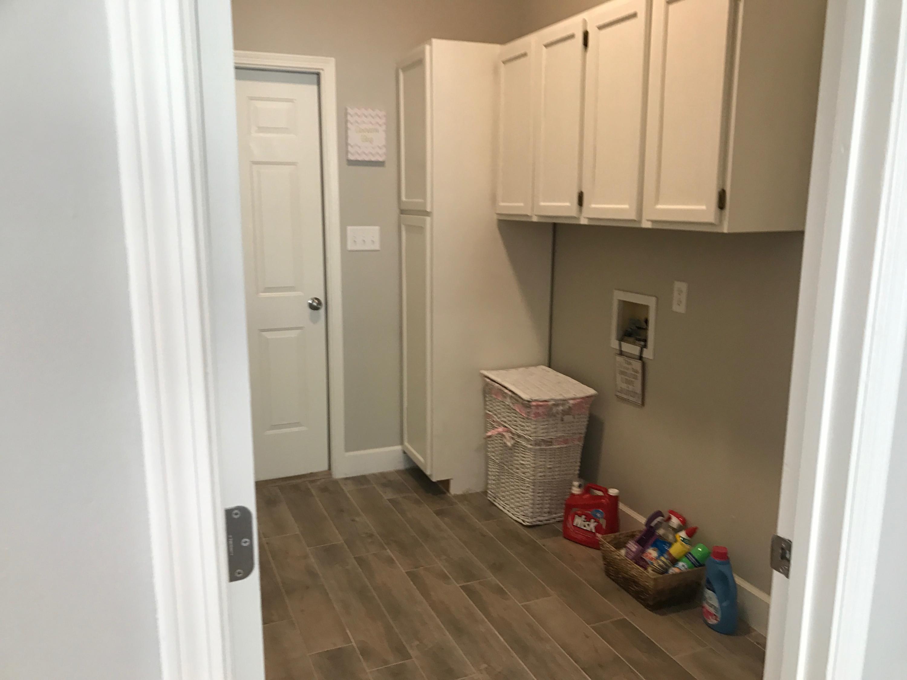 CASTELAR - Residential