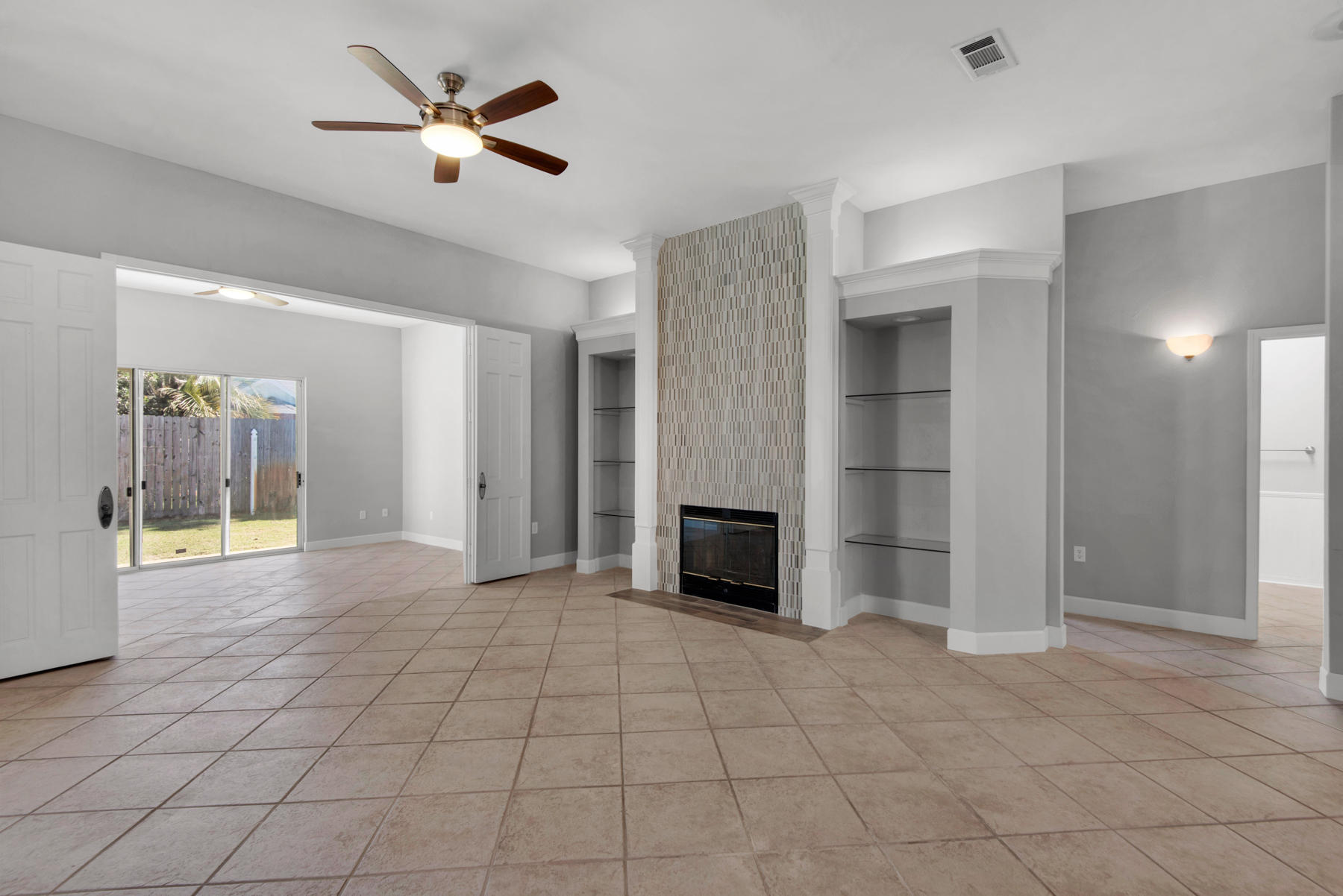 CASTELAR - Residential