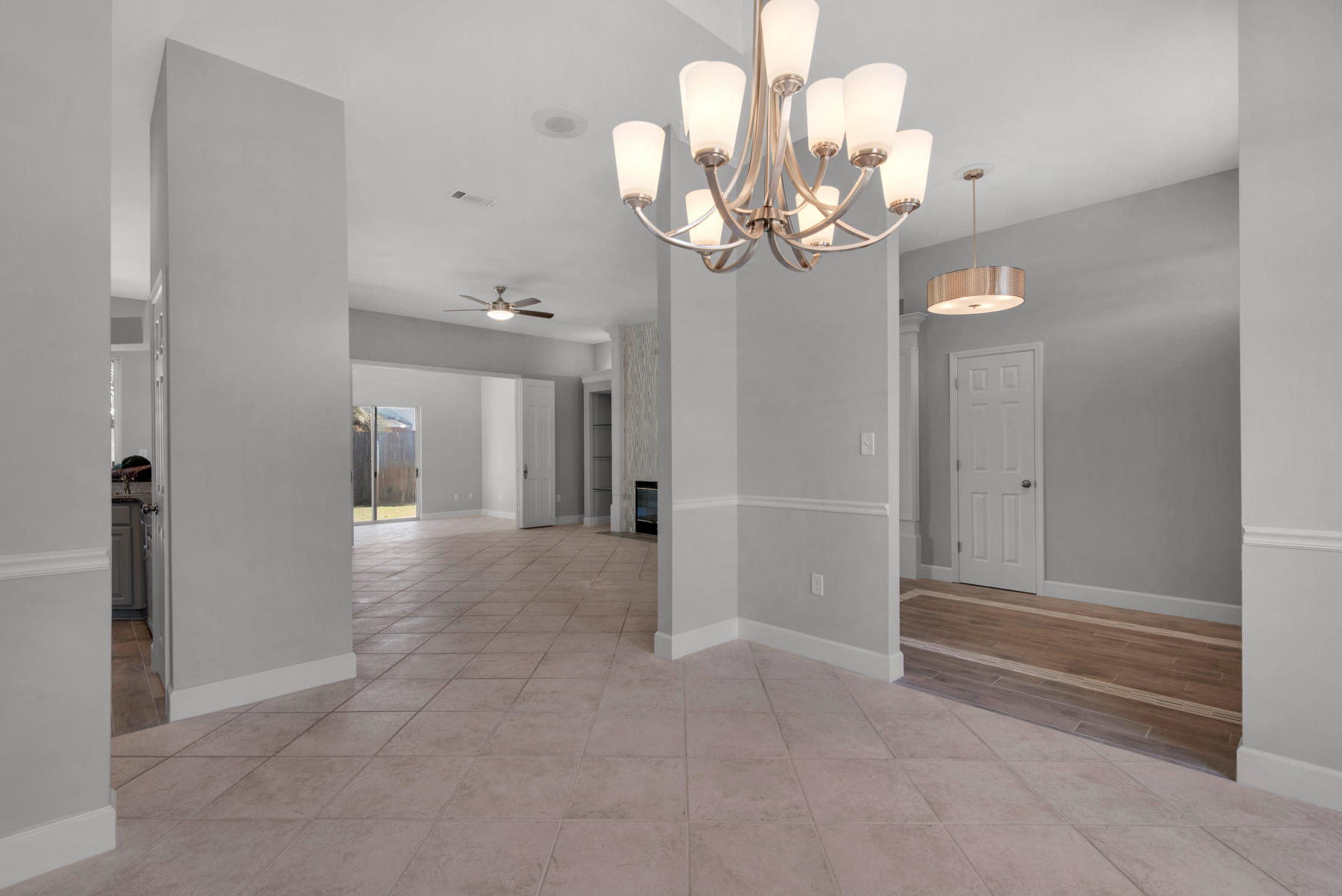 CASTELAR - Residential