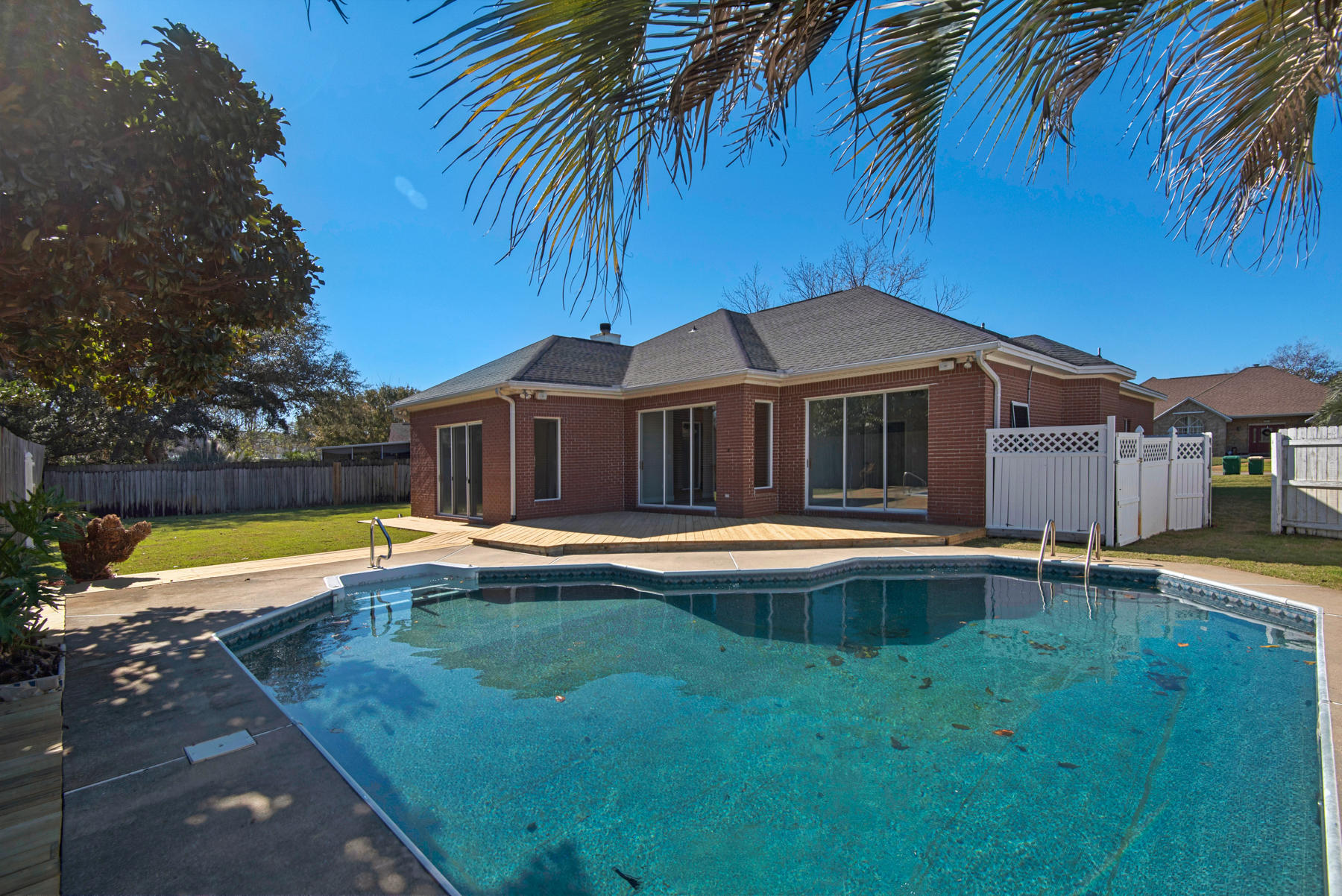 CASTELAR - Residential