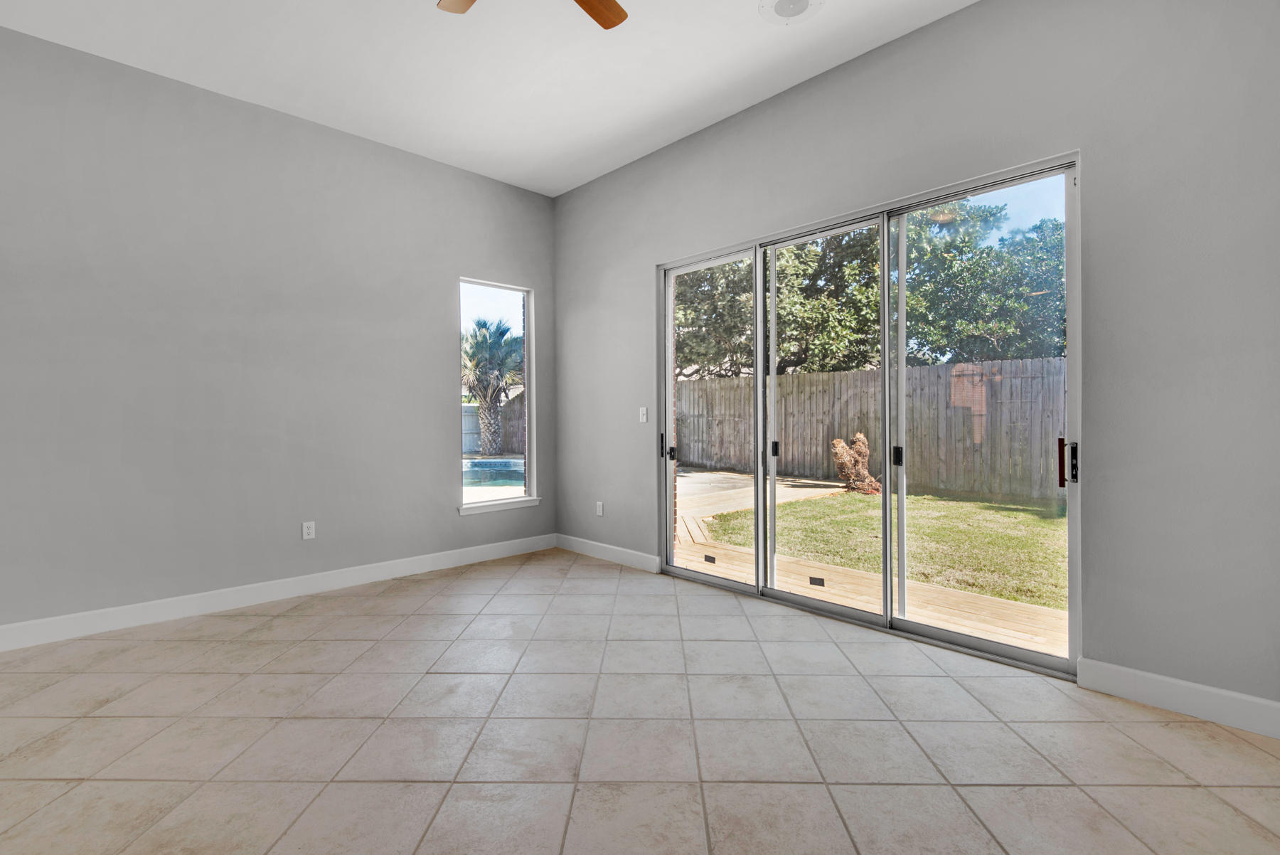 CASTELAR - Residential