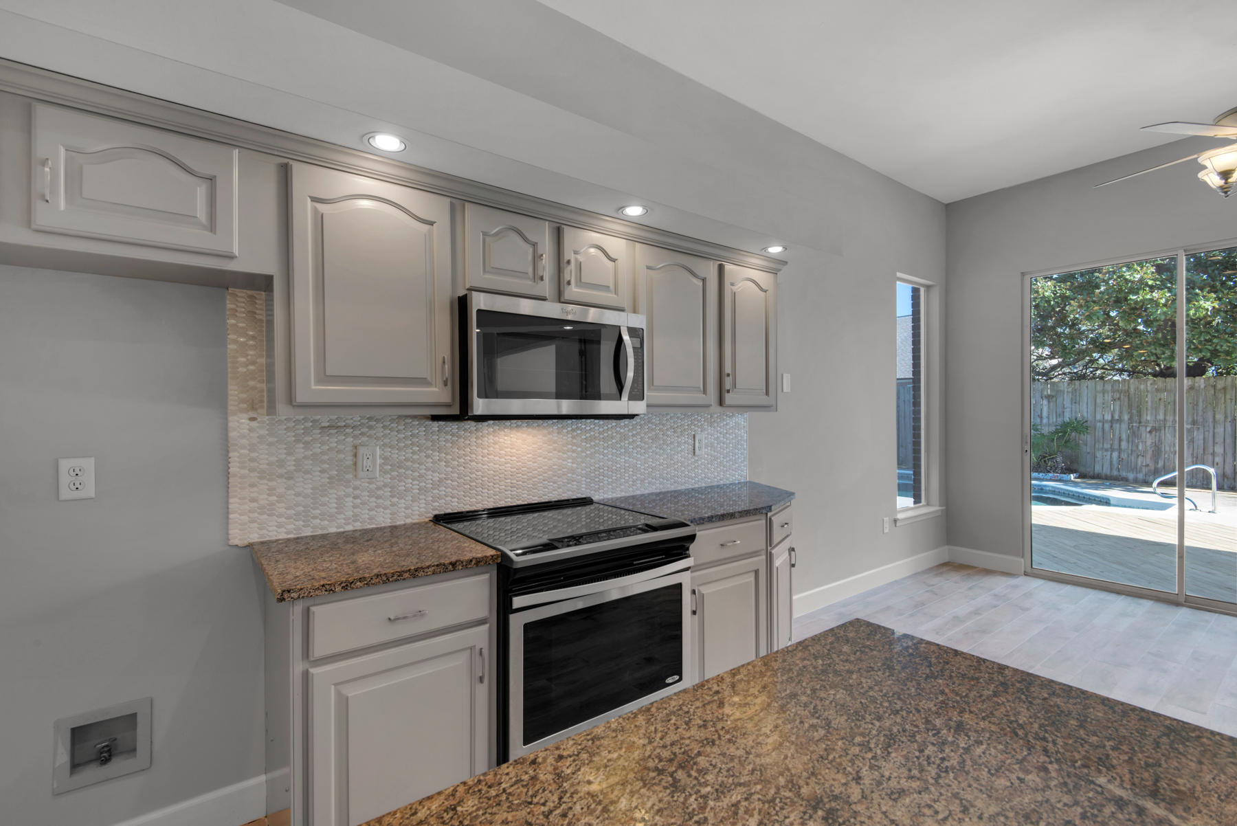 CASTELAR - Residential