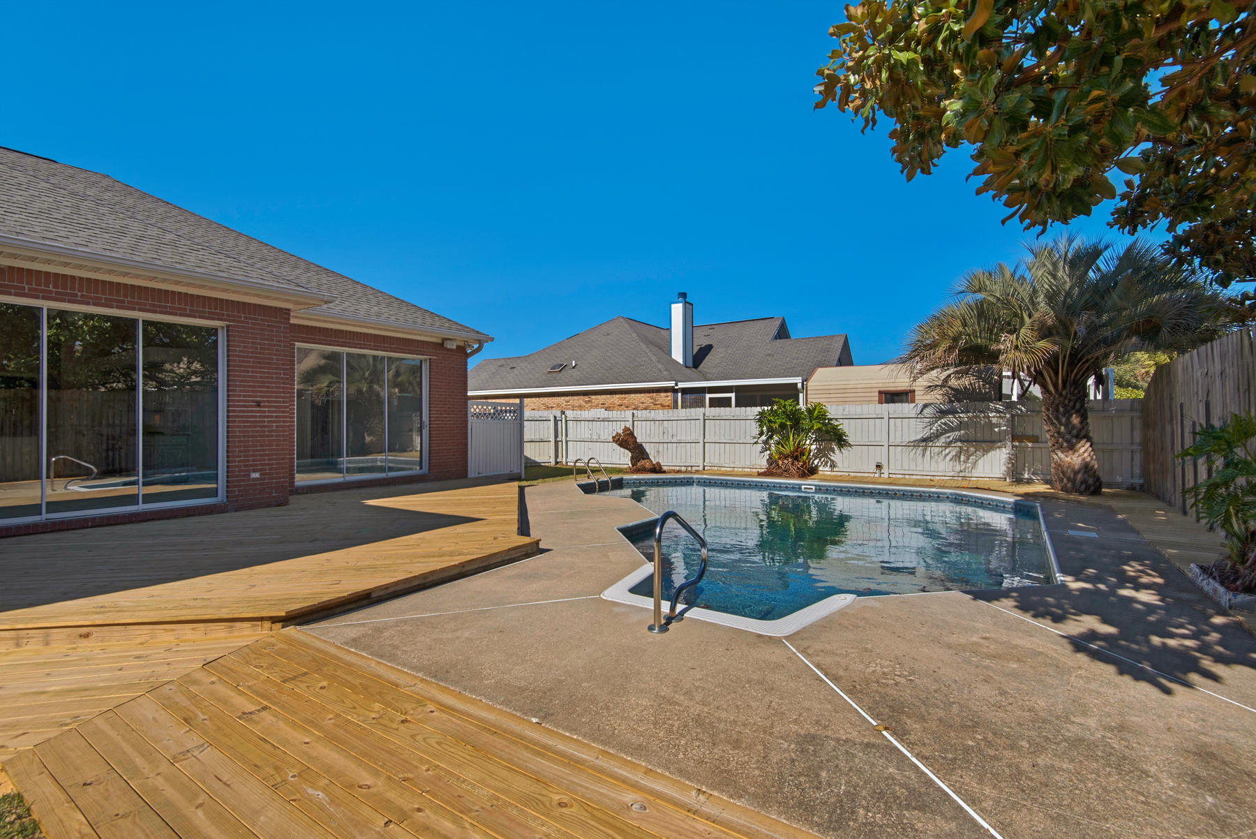 CASTELAR - Residential