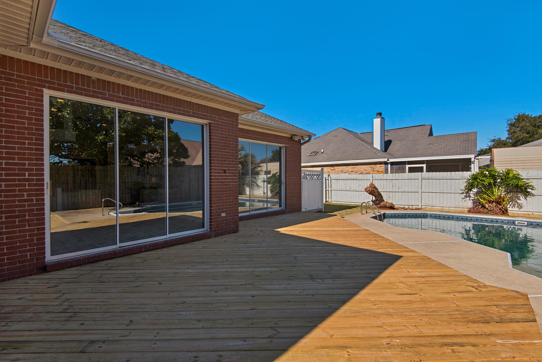 CASTELAR - Residential