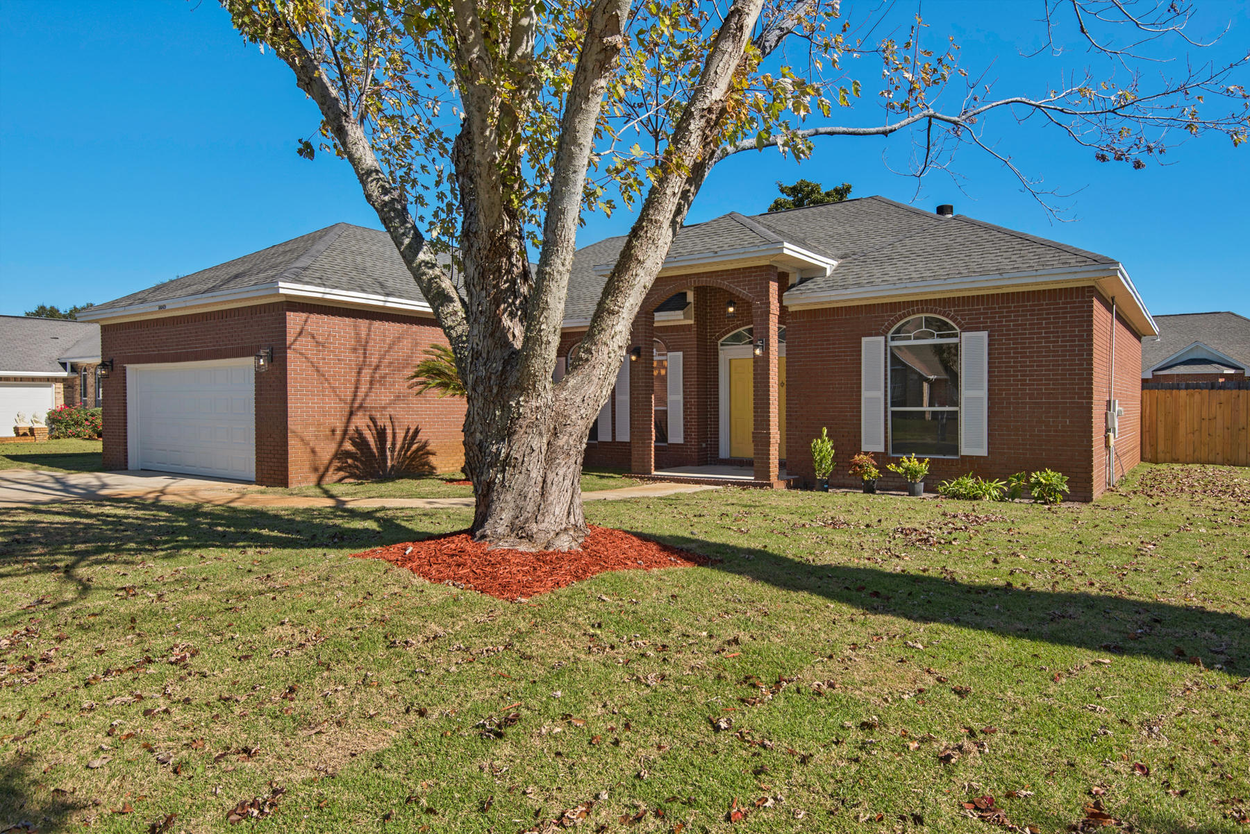 CASTELAR - Residential