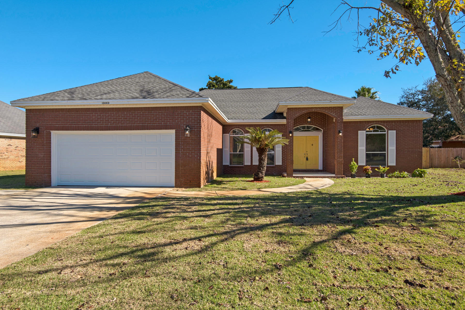 CASTELAR - Residential