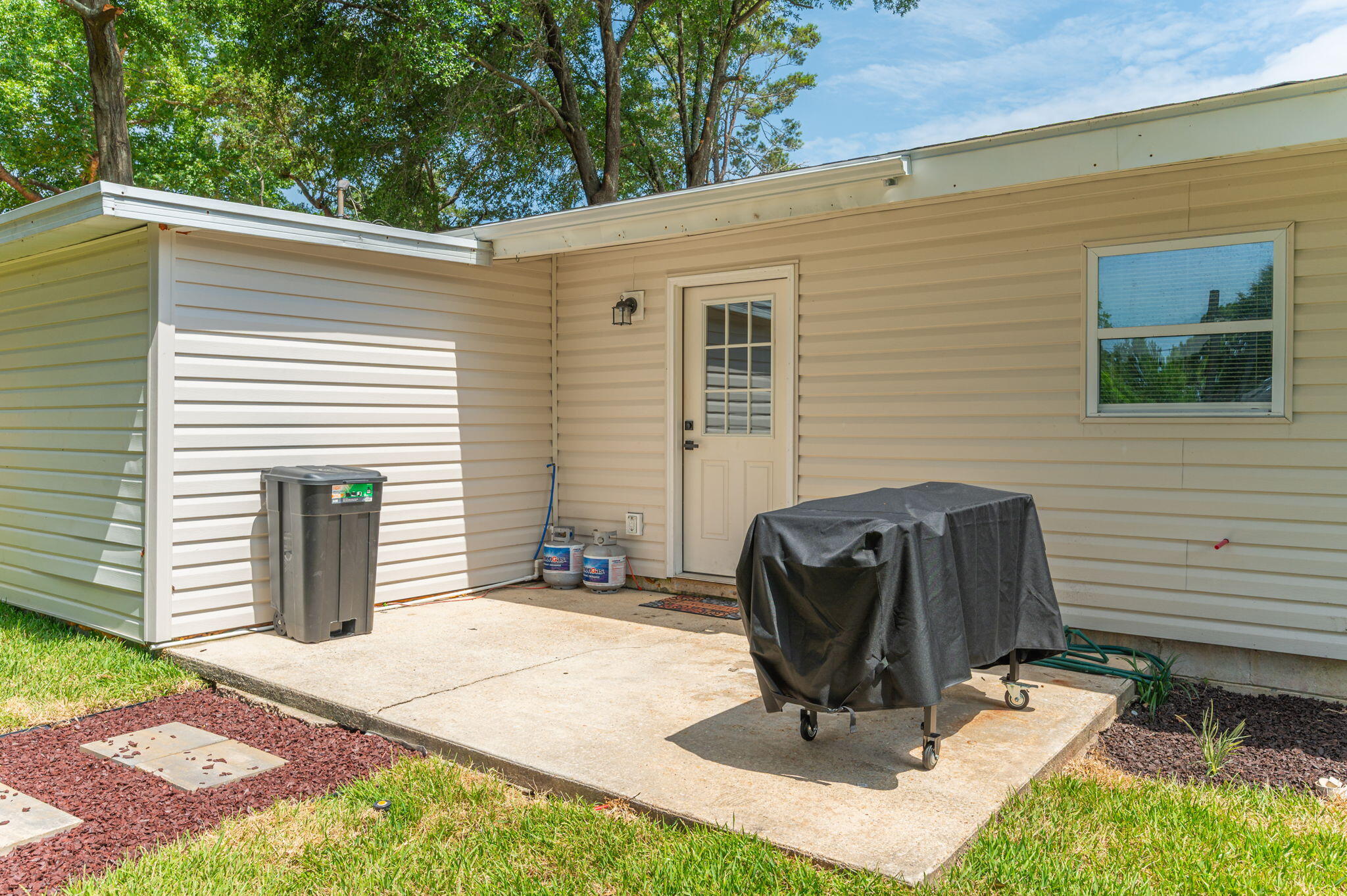 1ST ADD BEL-AIR S/D LOT 24 BLK A - Residential