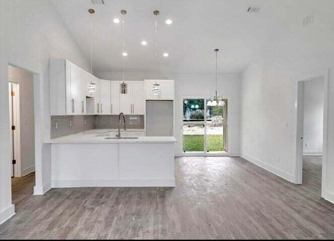 OAKWOOD HILLS - Residential