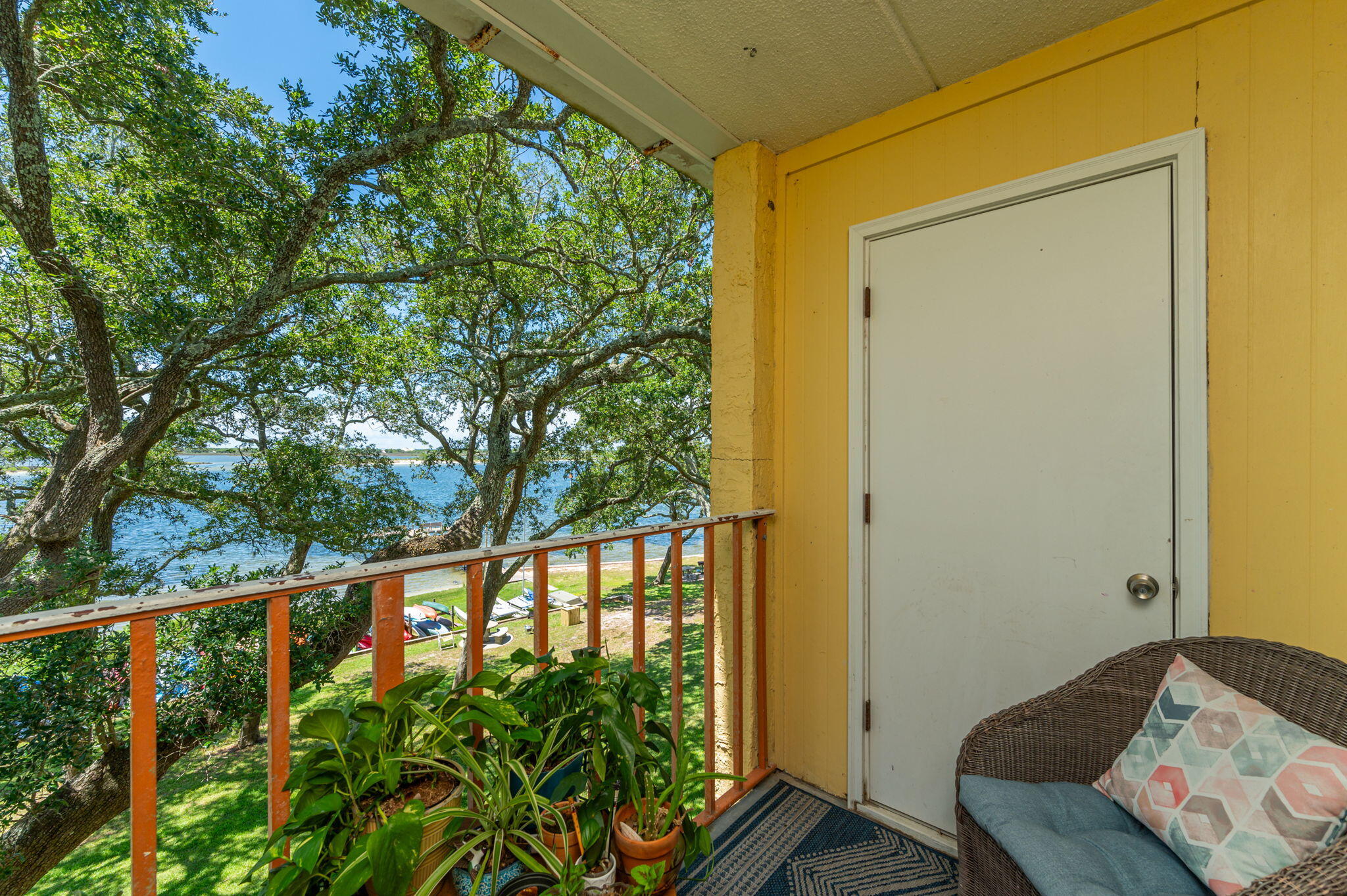 CEDARS CONDO - Residential
