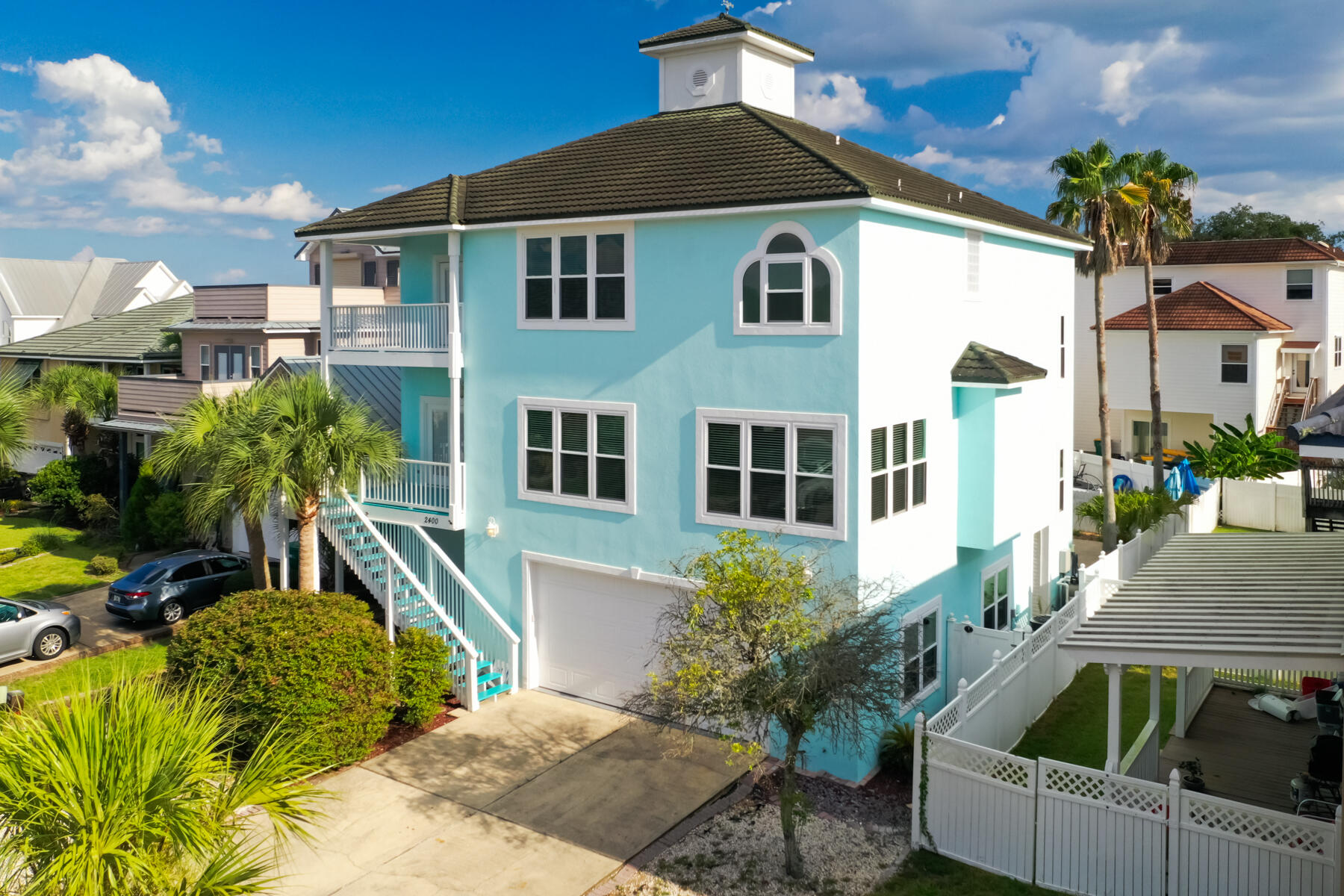 2400 Palm Harbor Drive