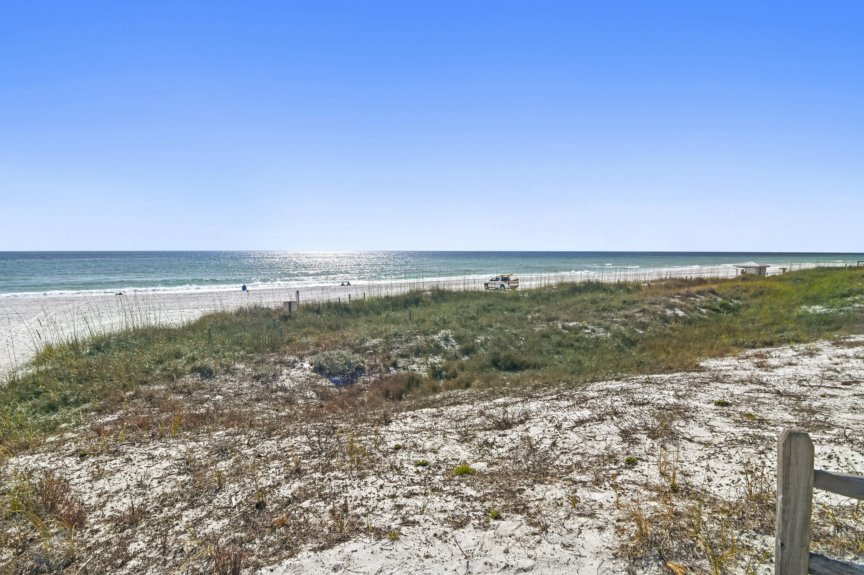 BEACHFRONT T/H - Residential