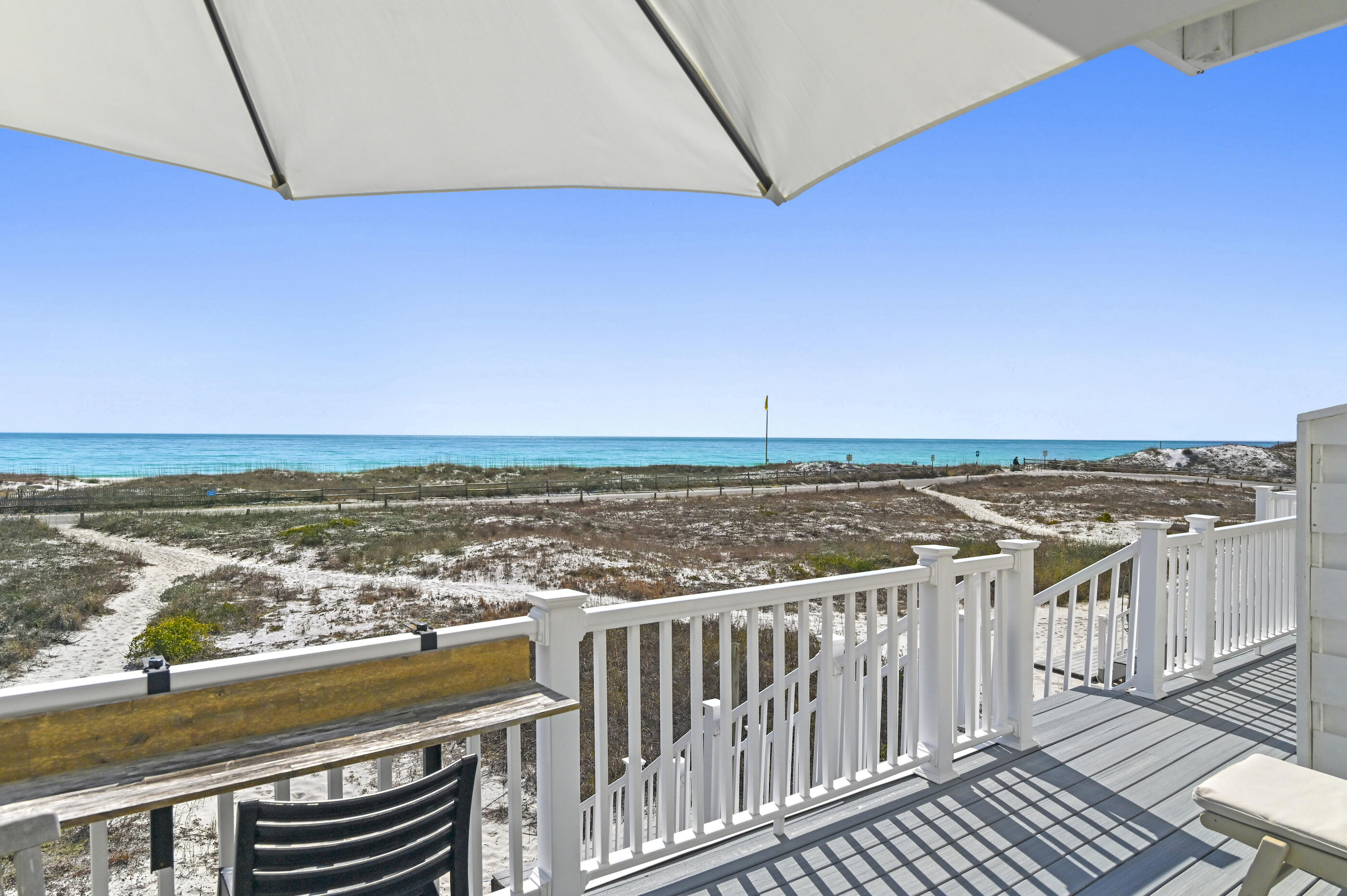 BEACHFRONT T/H - Residential