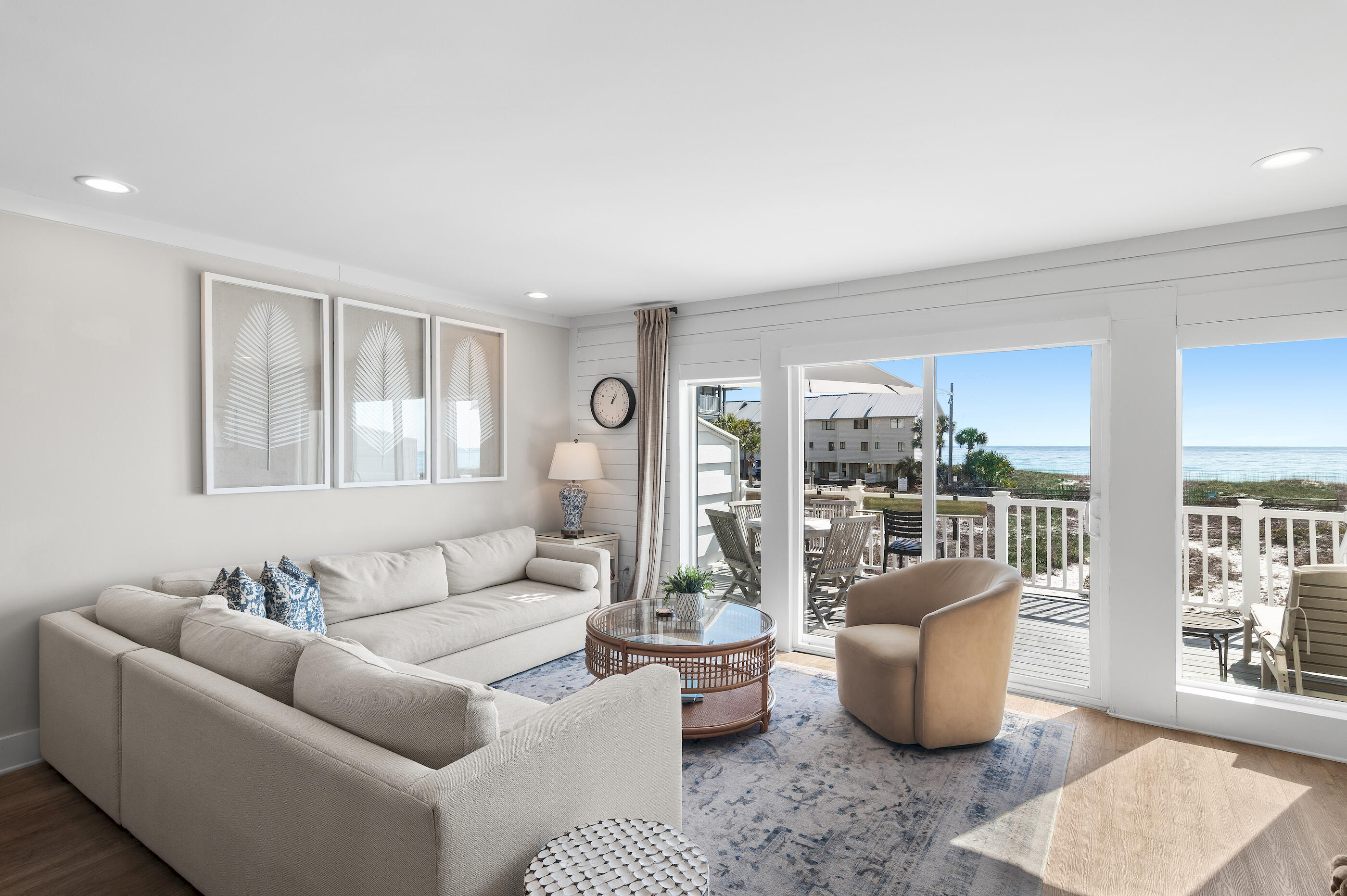 BEACHFRONT T/H - Residential