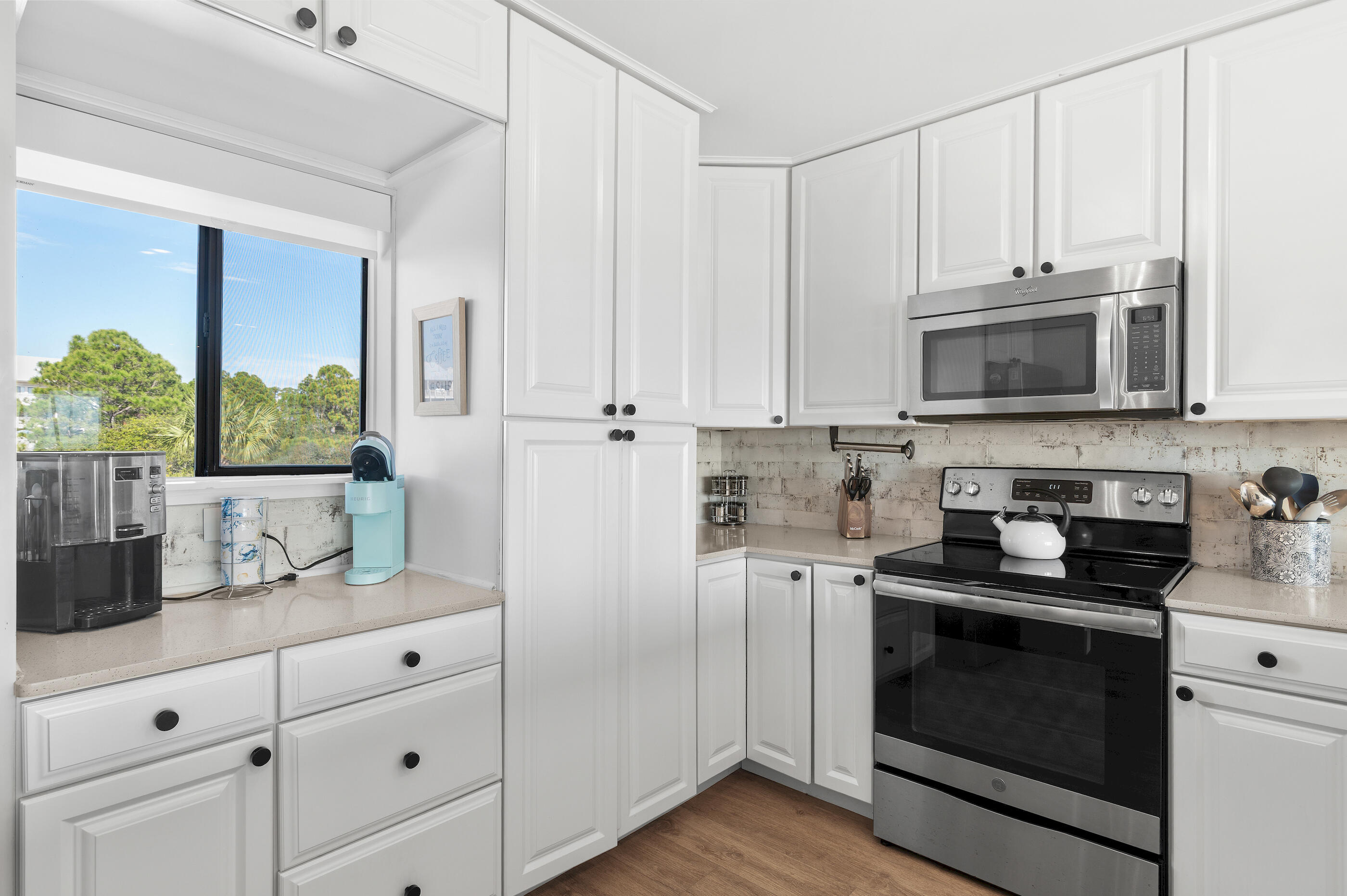 BEACHFRONT T/H - Residential