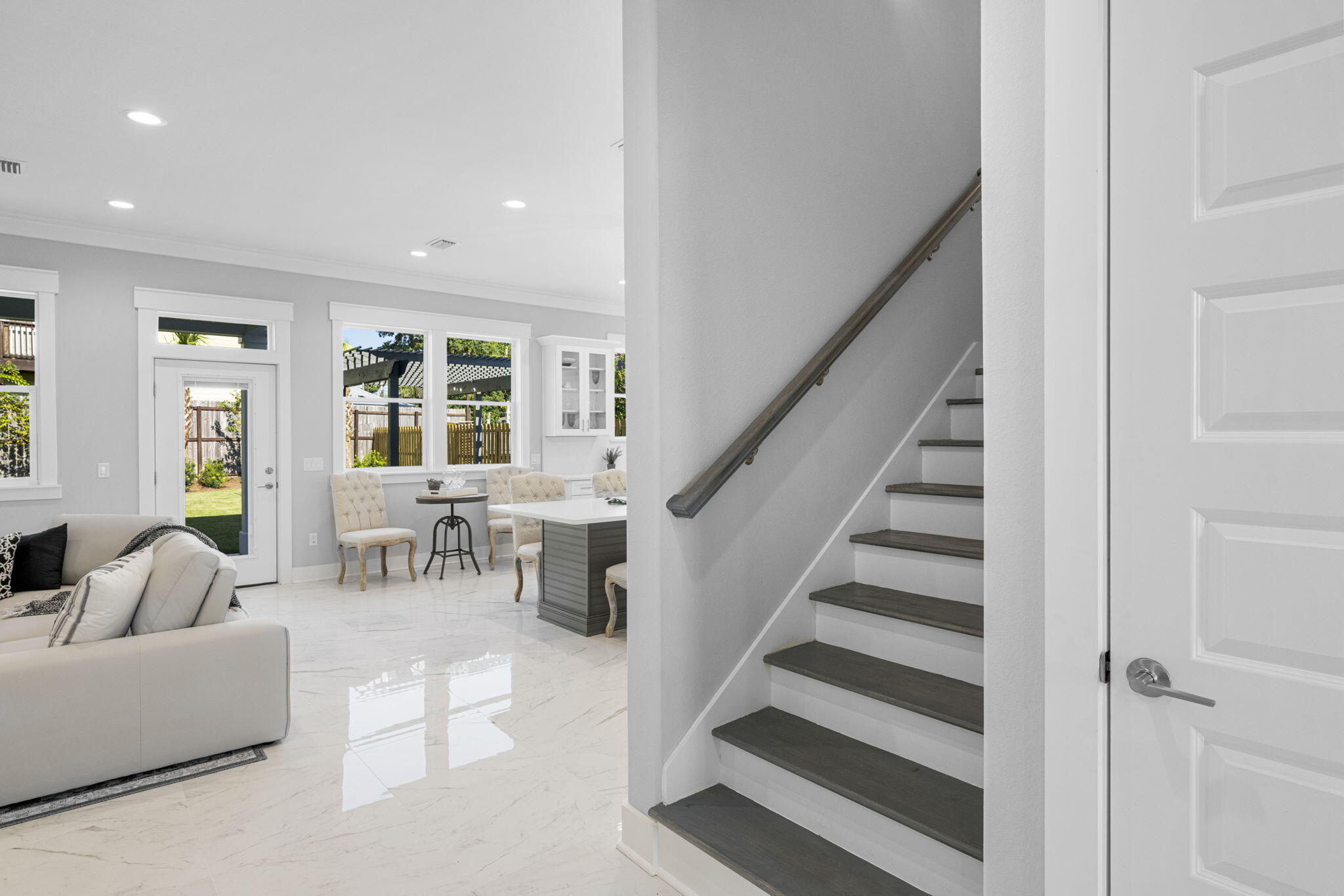 MAGNOLIA BEACH 1ST ADDN - Residential