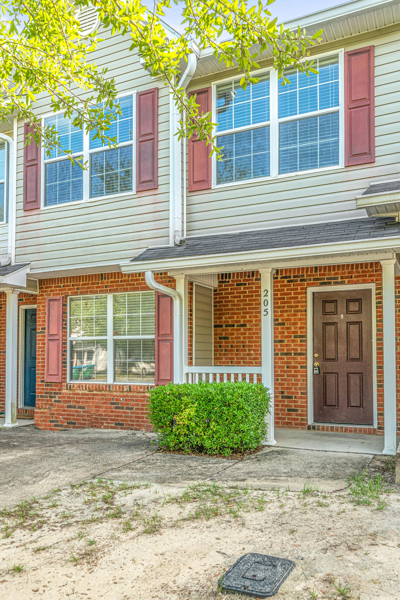 ROLLING PINES - Residential Lease