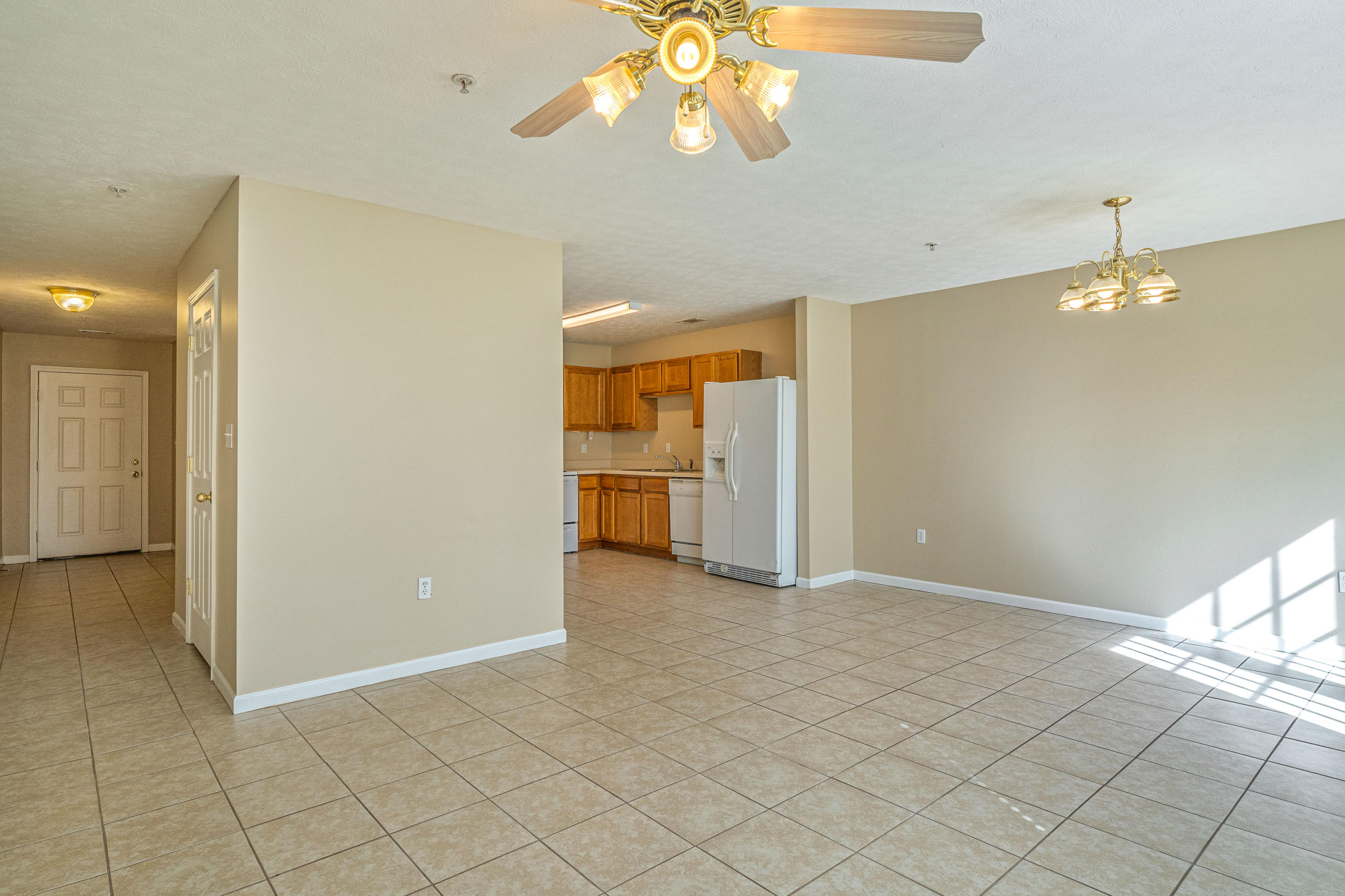 ROLLING PINES - Residential Lease