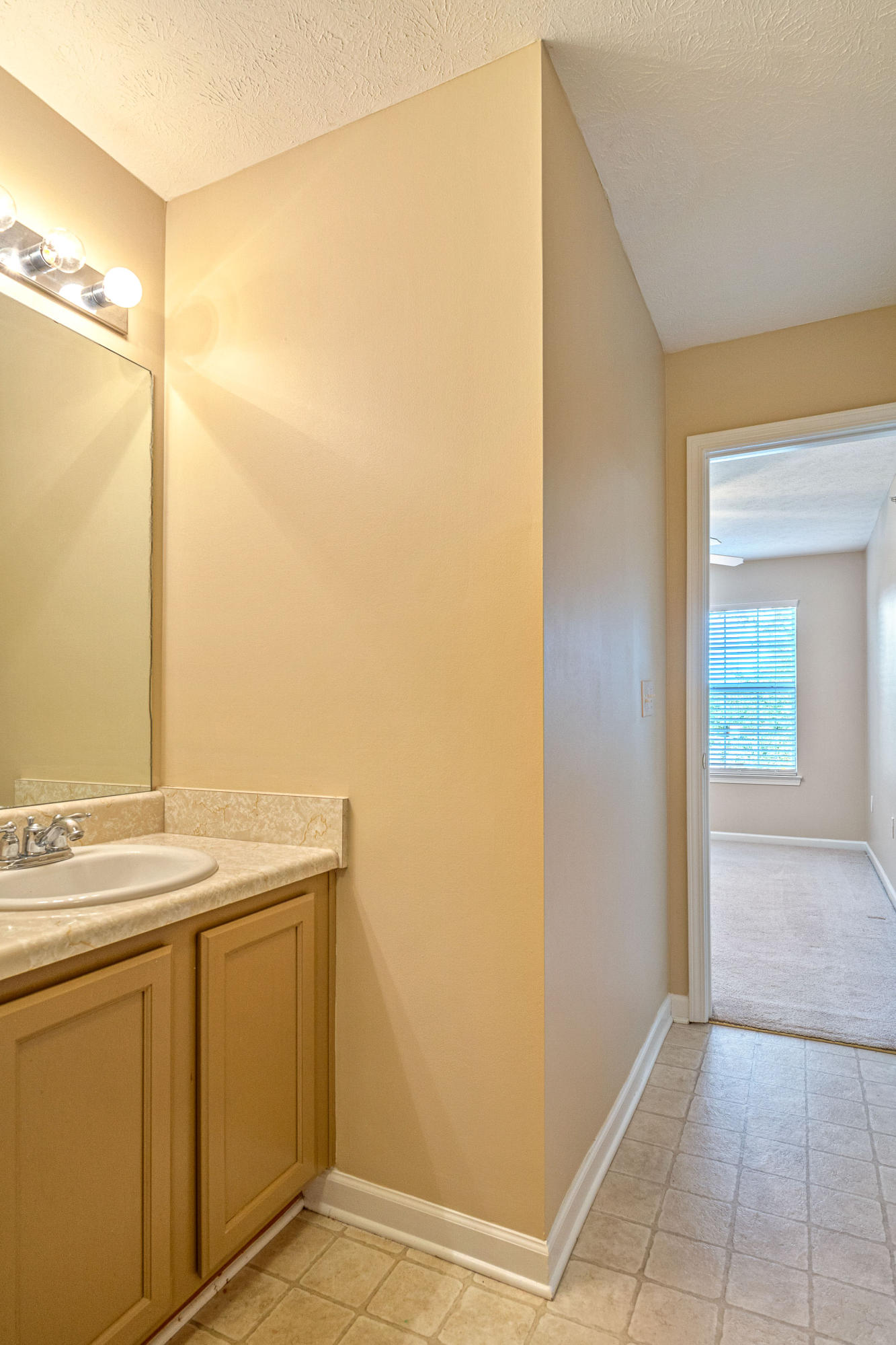 ROLLING PINES - Residential Lease