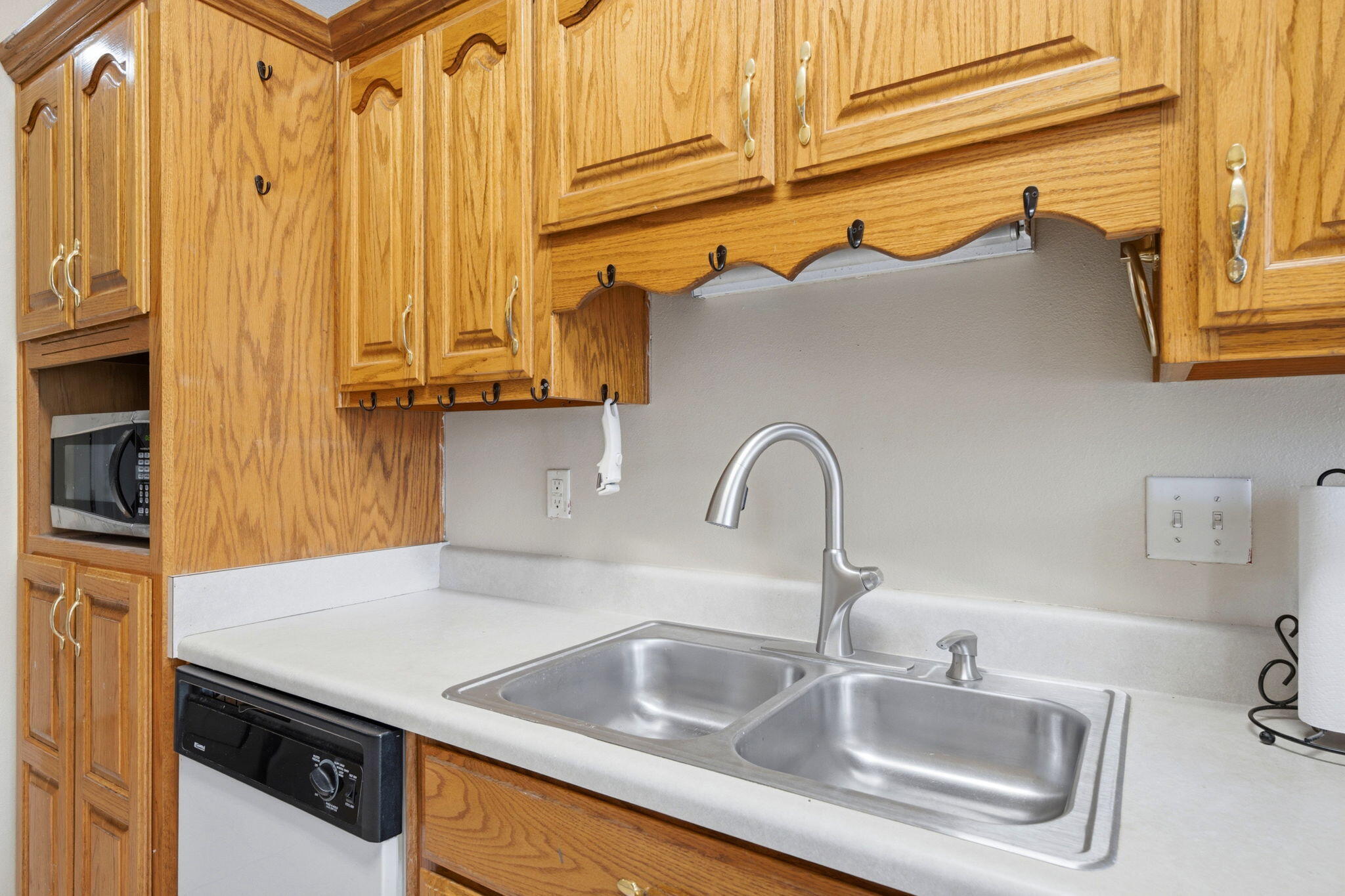 HIDDEN ESTATES - Residential