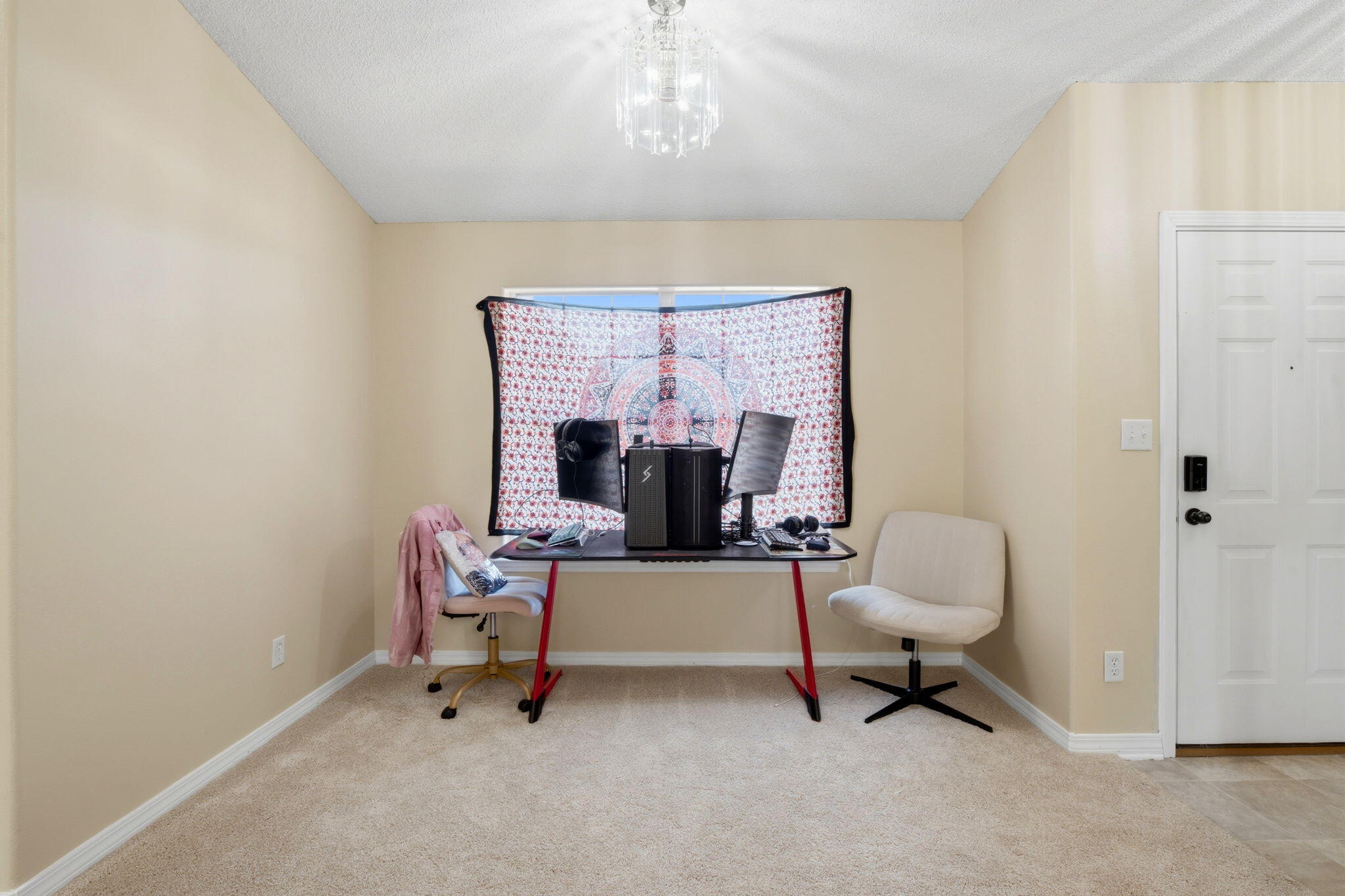 HIDDEN ESTATES - Residential