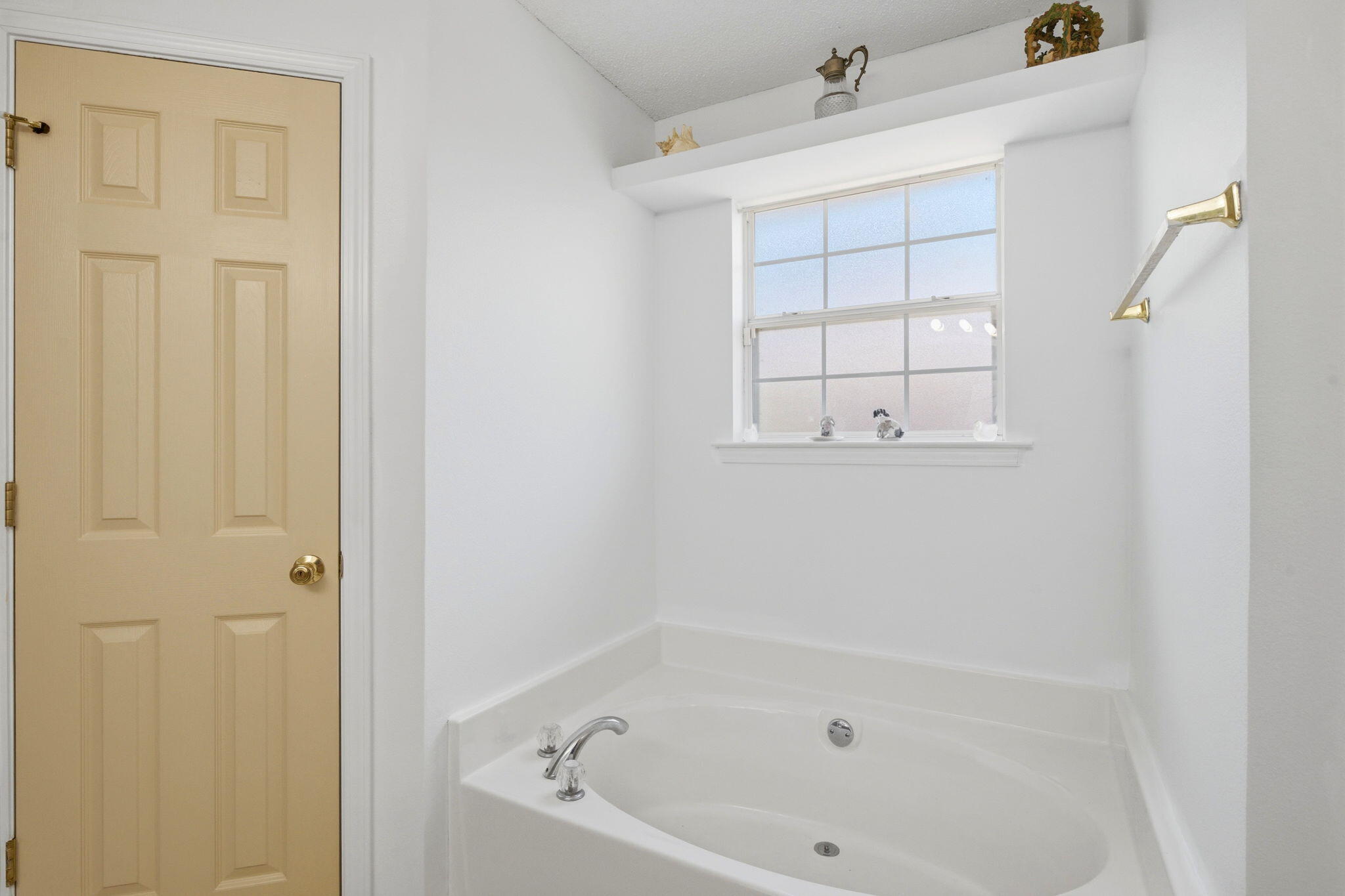 HIDDEN ESTATES - Residential