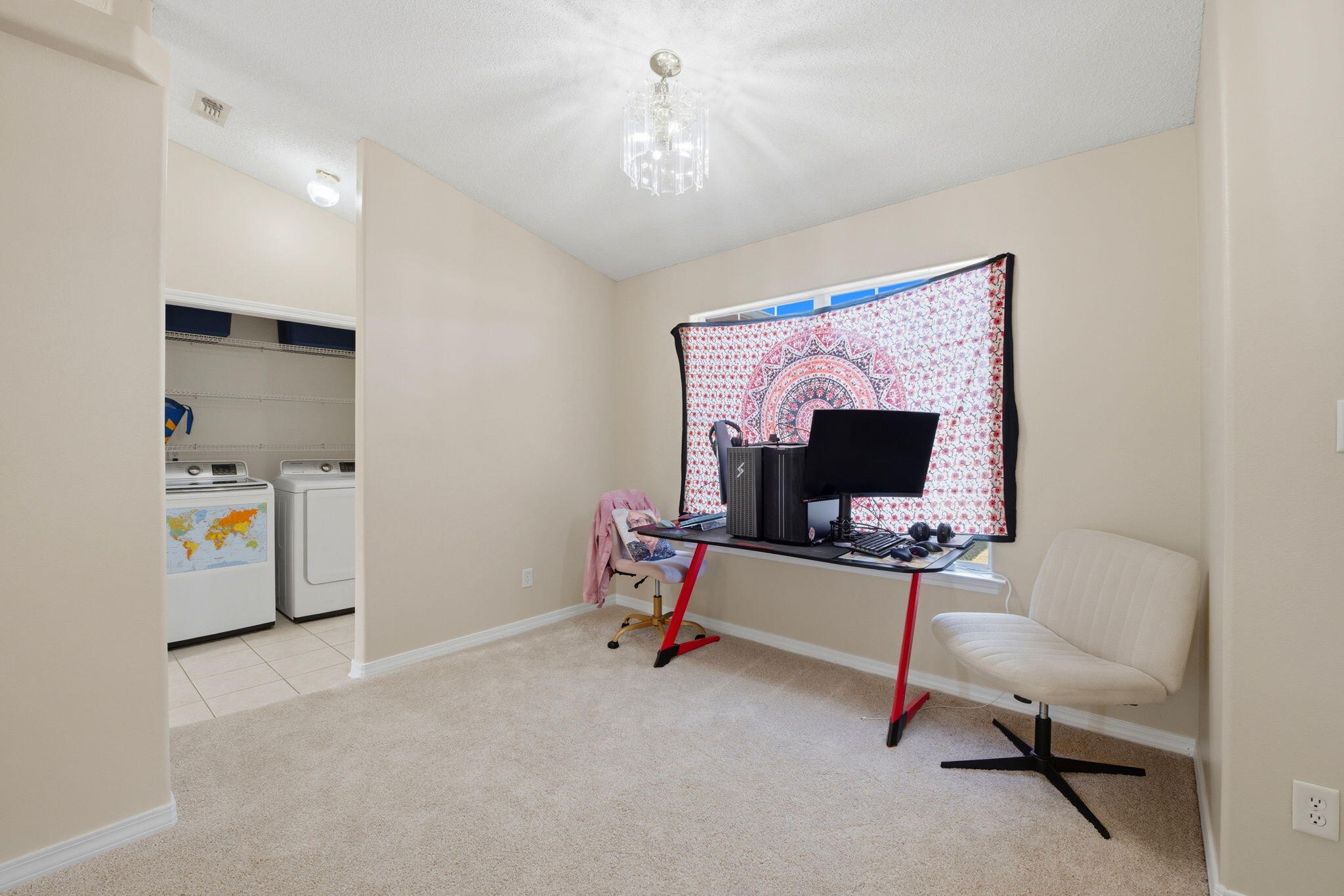 HIDDEN ESTATES - Residential