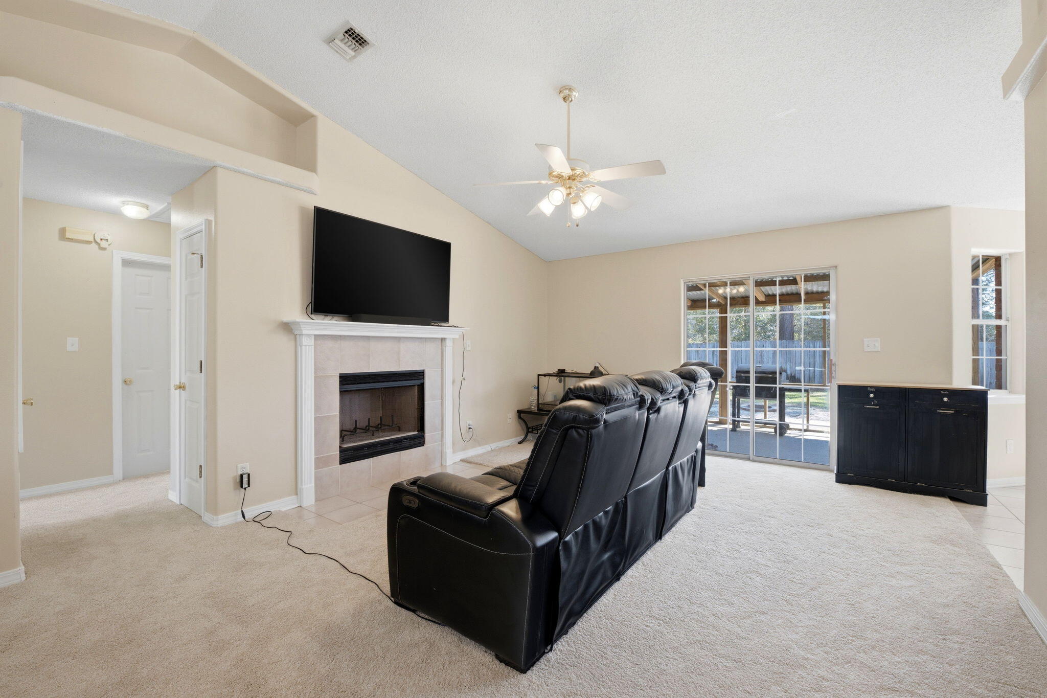 HIDDEN ESTATES - Residential